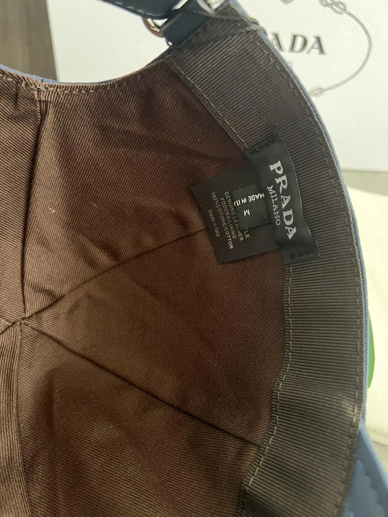 프라다 로고 플래그 네이비 베이스볼 캡