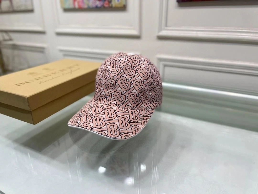 버버리 TB 모노그램 핑크 베이스볼 캡