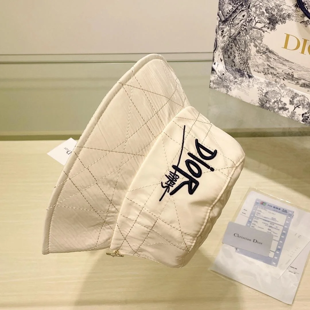 디올 베이지 나일론 버킷 햇