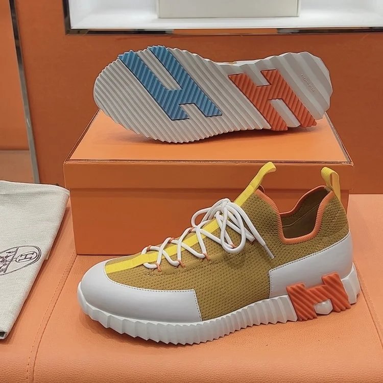 에르메스 리프트 슬립 온 스니커즈