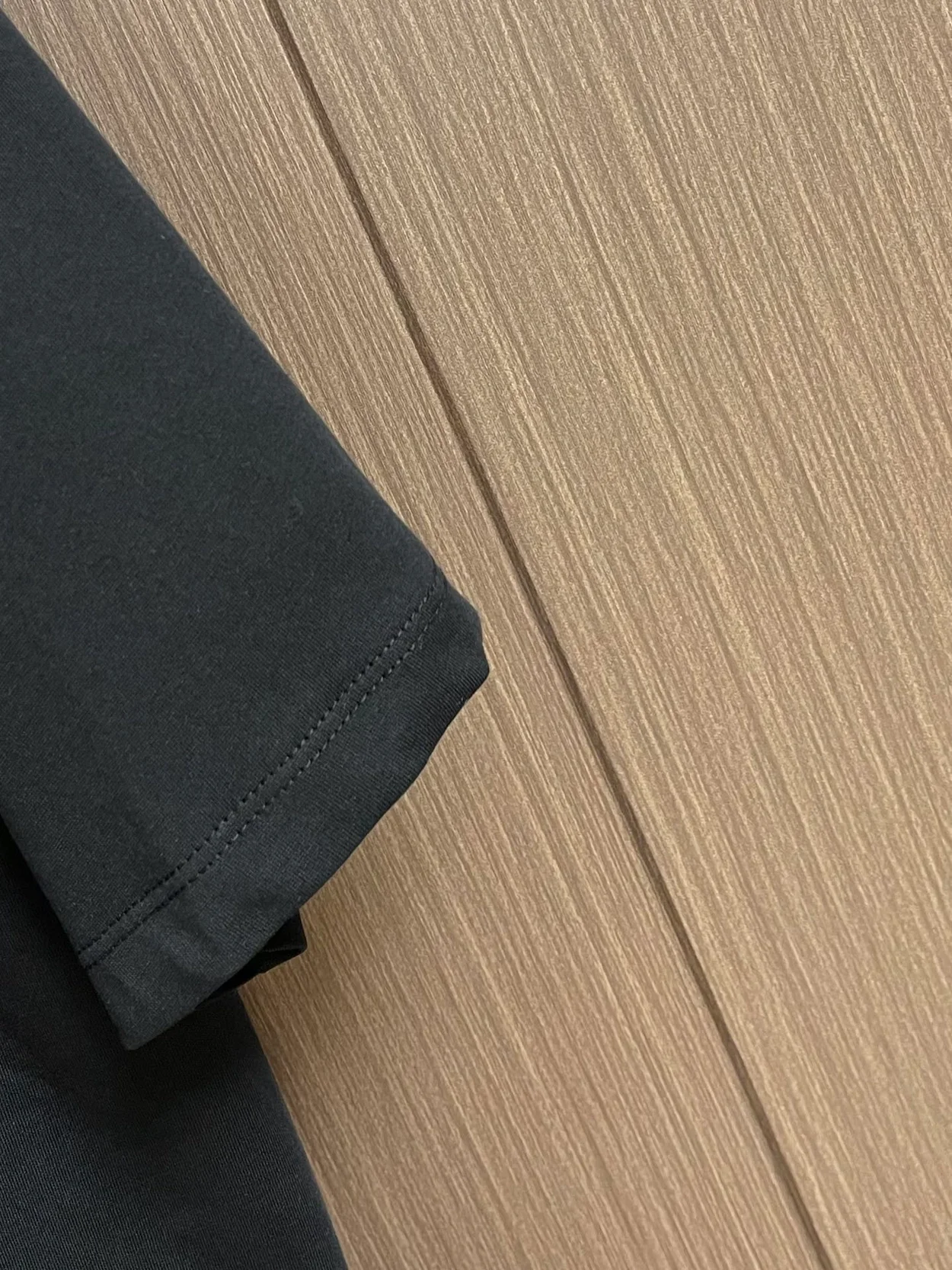 로에베 로고 자수 코튼 저지 티셔츠 블랙