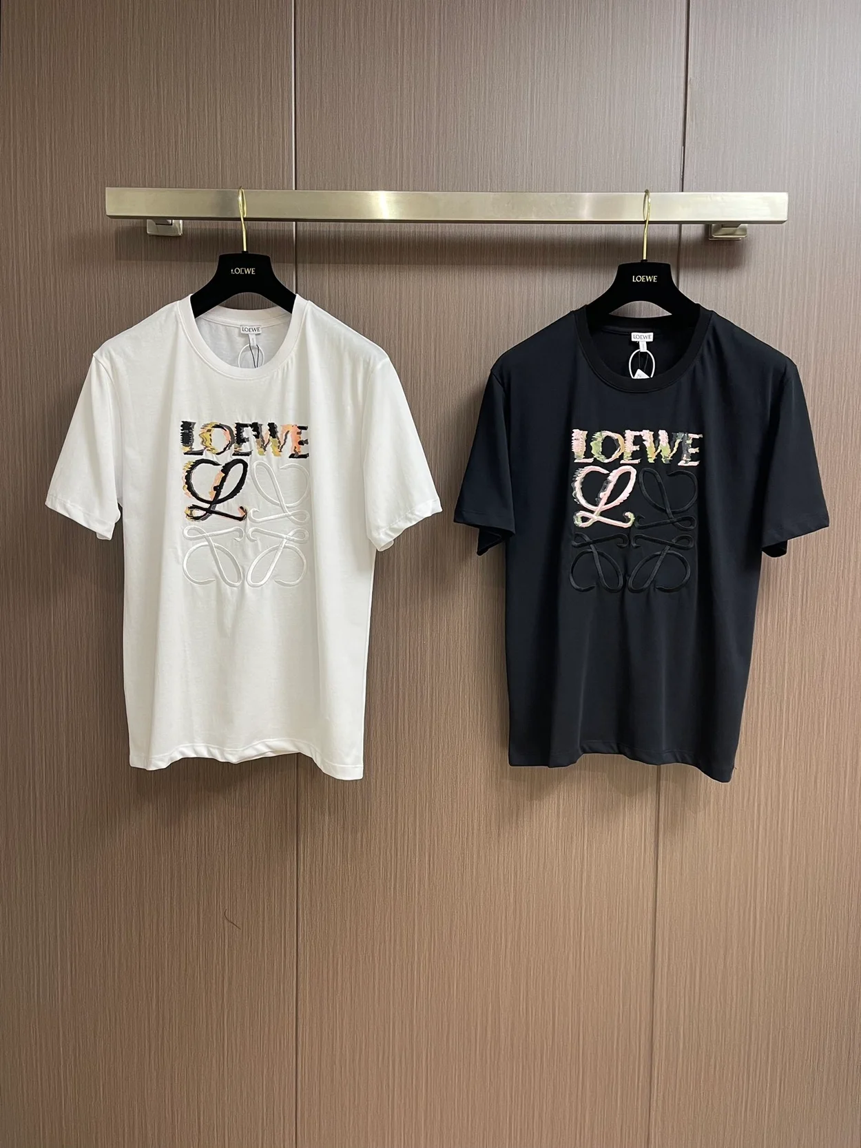 로에베 로고 자수 코튼 저지 티셔츠 블랙