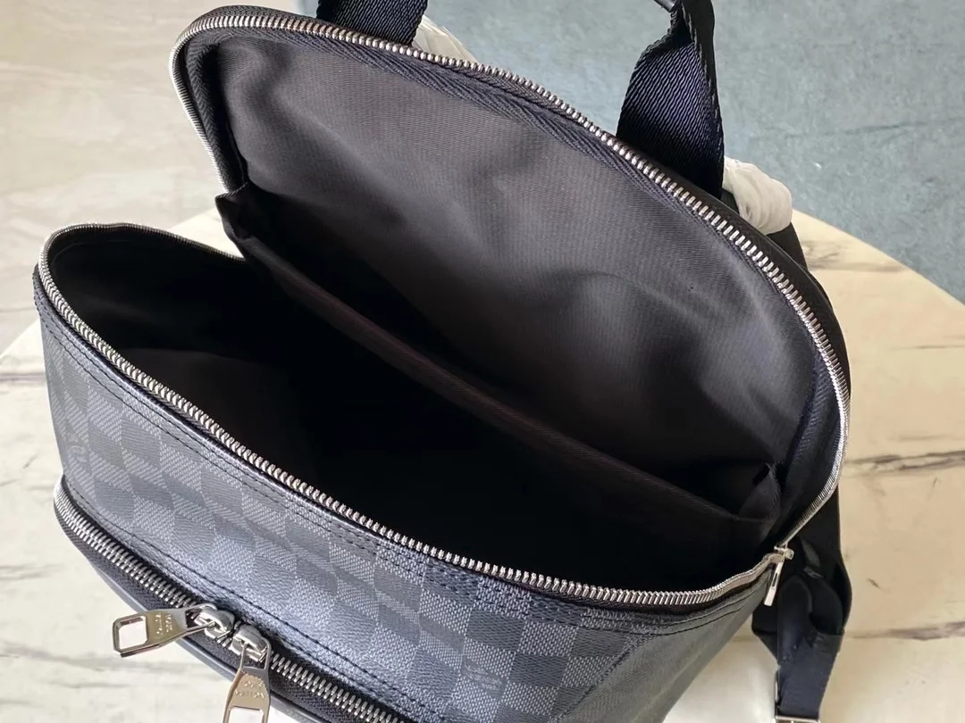 루이비통 마이클 NV2 백팩 N45279