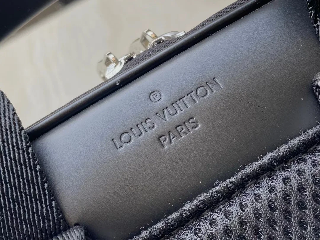 루이비통 마이클 NV2 백팩 N45279