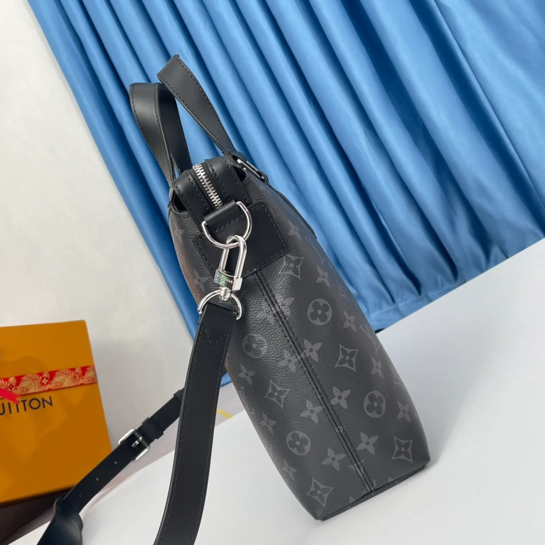 루이비통 브리프케이스 익스플로어 M40566