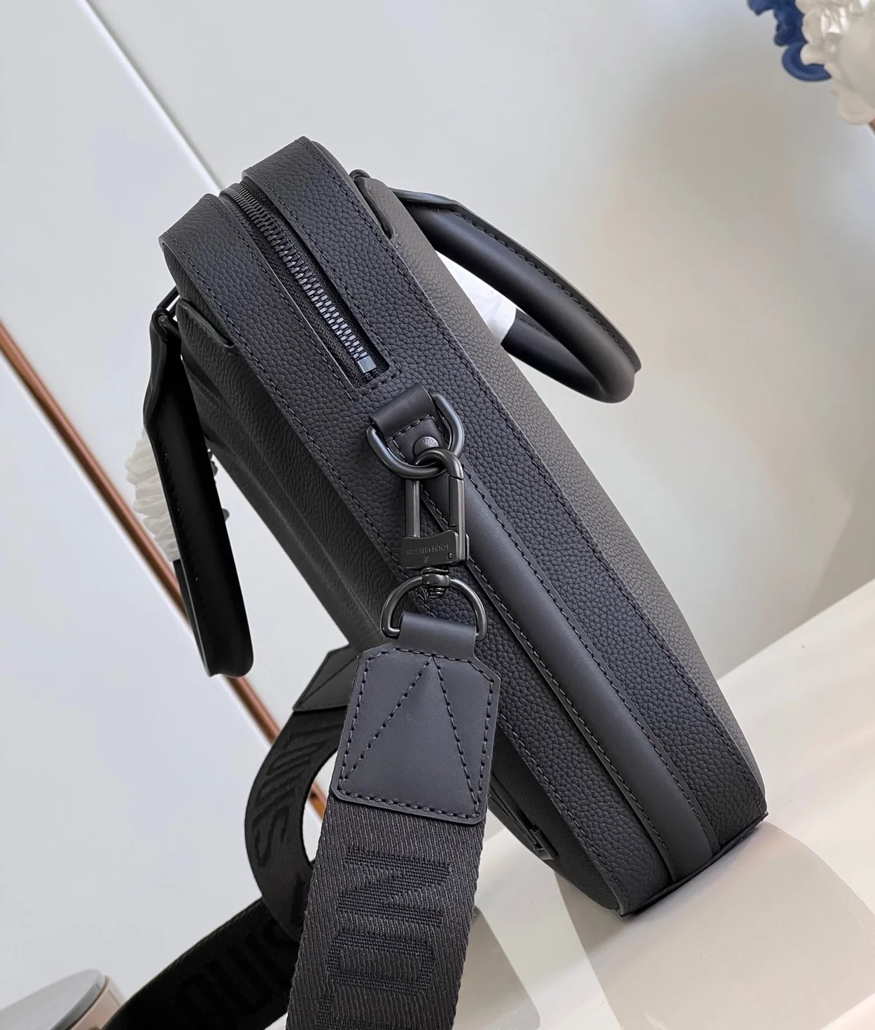 루이비통 파일럿 브리프케이스 M23778