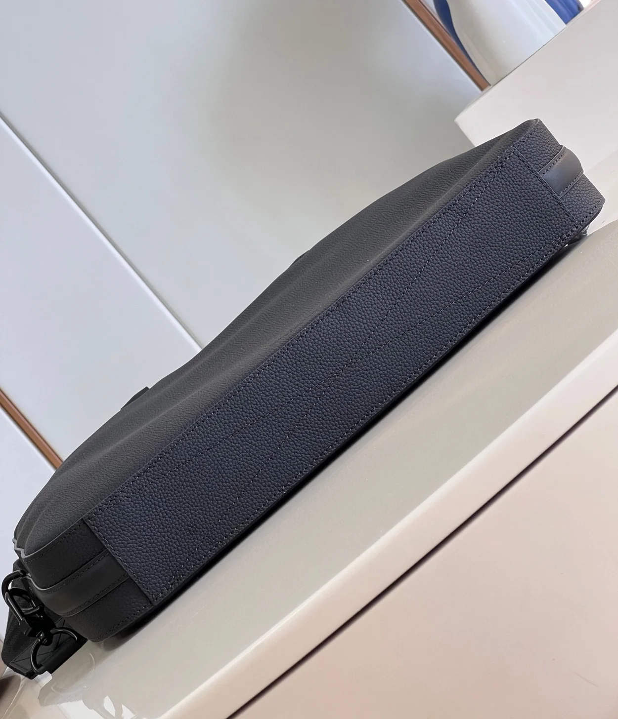 루이비통 파일럿 브리프케이스 M23778