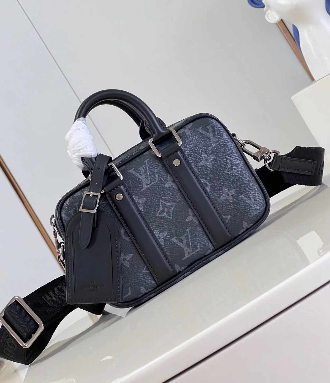 루이비통 나노 포르테 도큐먼트 보야주 M82770