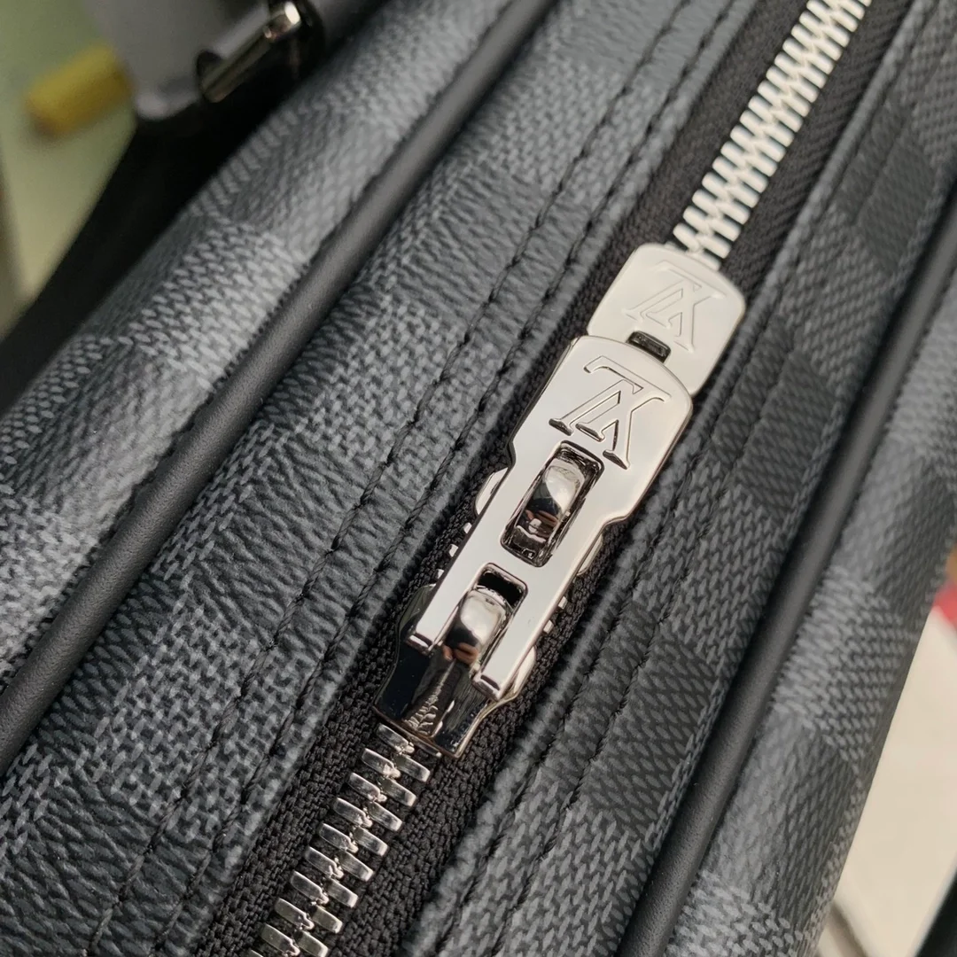 루이비통 포르테 도큐먼트 보야주 백 PM N40445