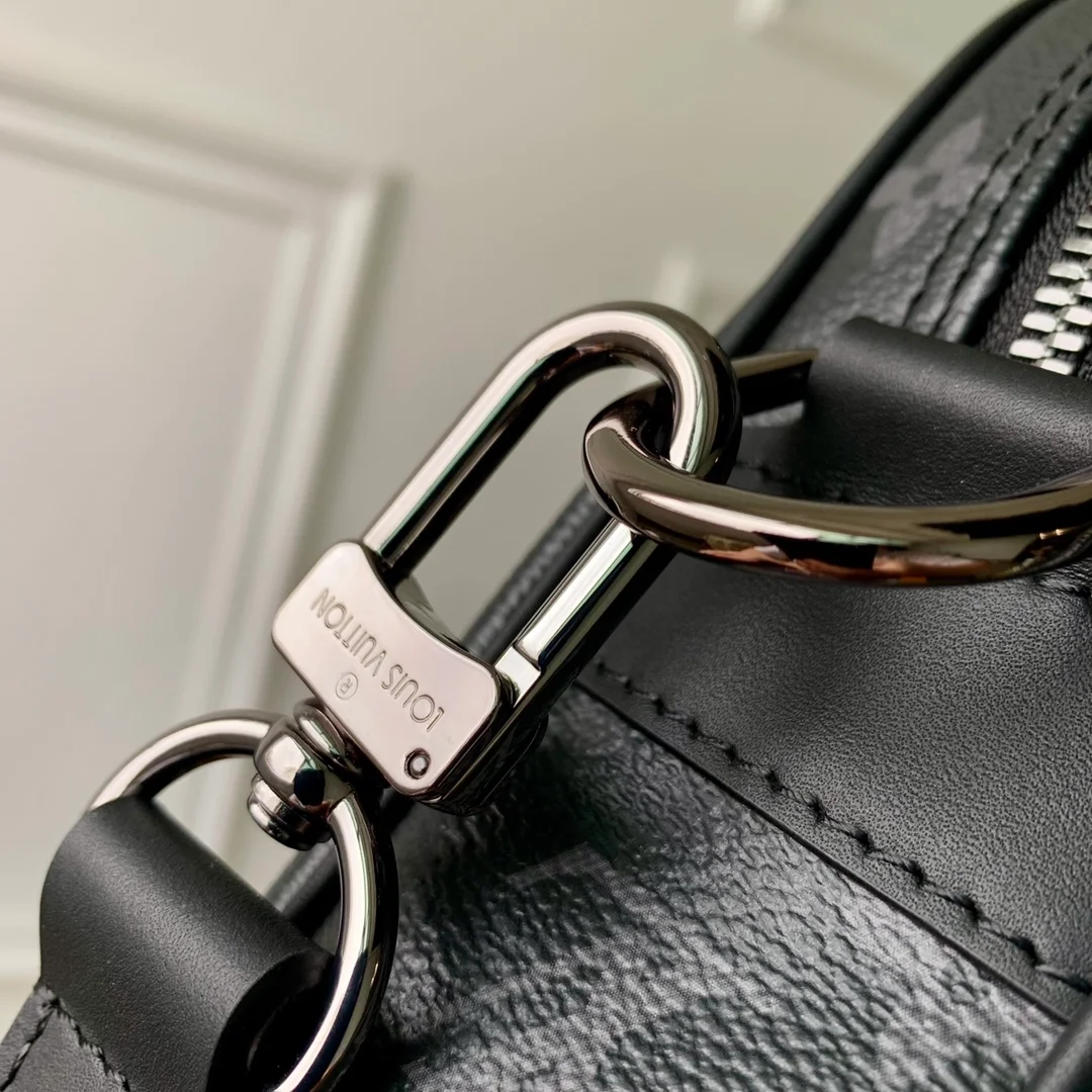 루이비통 포르트 도큐멍 보야쥬 PM