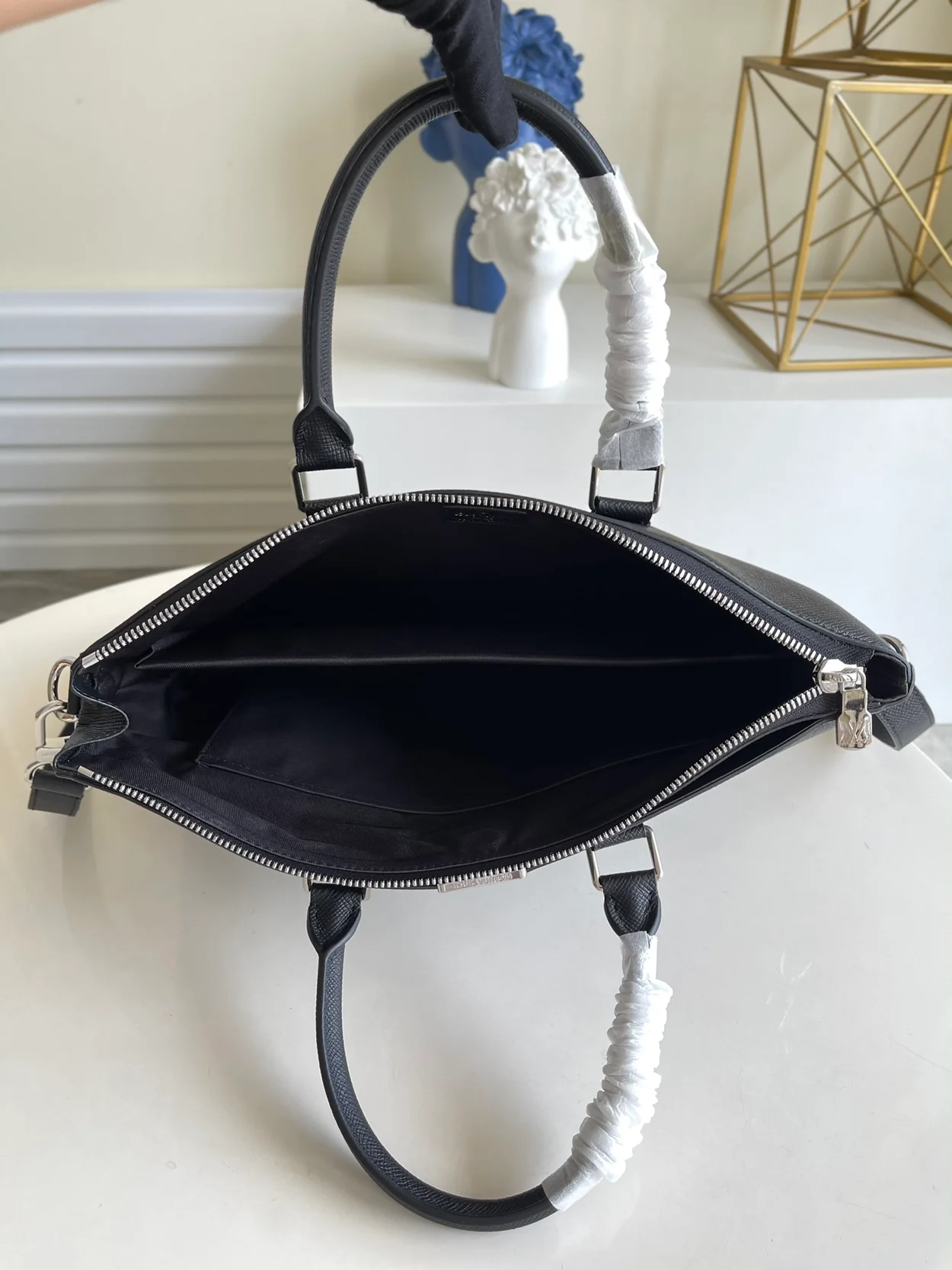 루이비통 안톤 소프트 브리프케이스 블랙 M33416