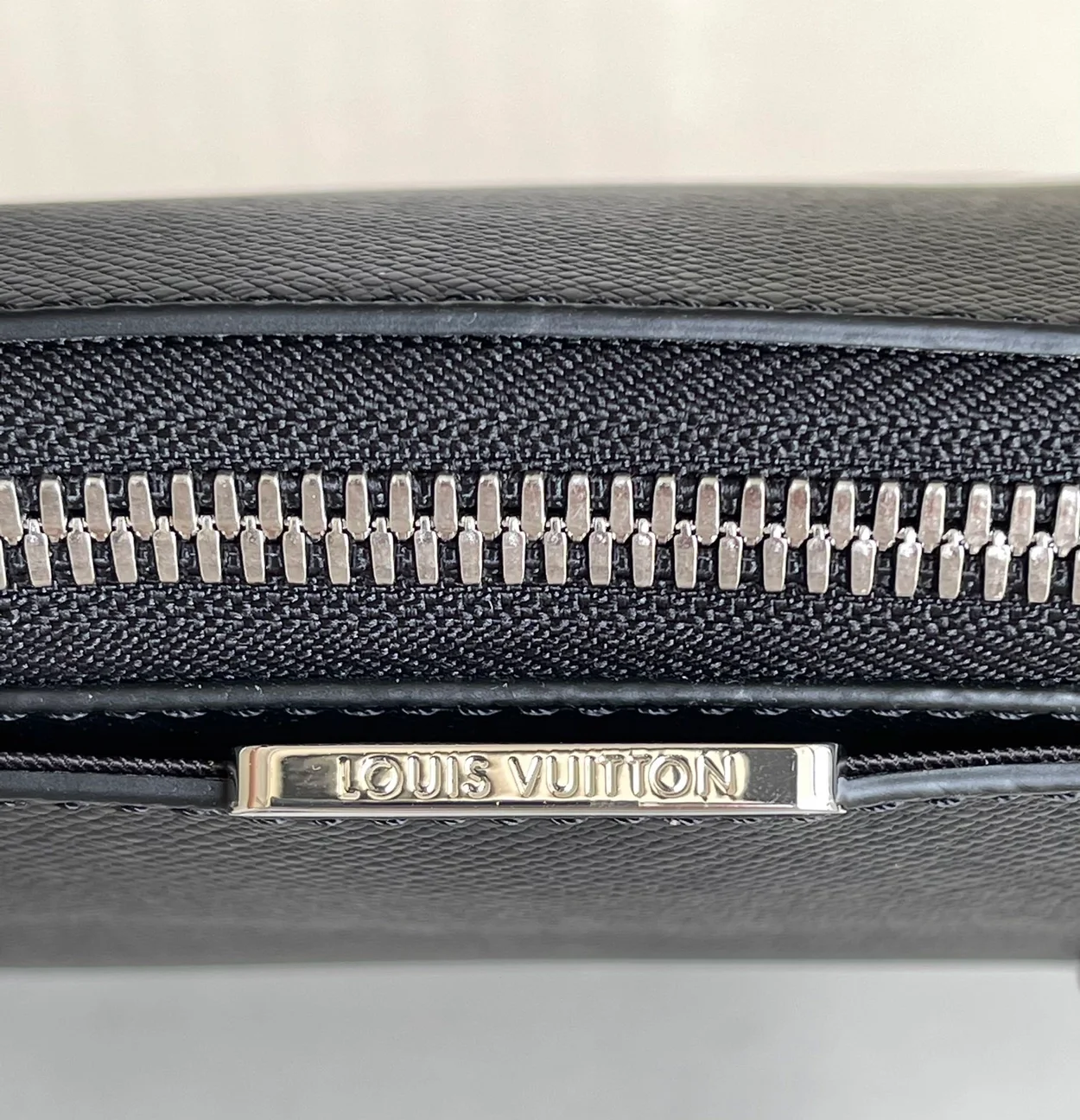 루이비통 안톤 소프트 브리프케이스 블랙 M33416