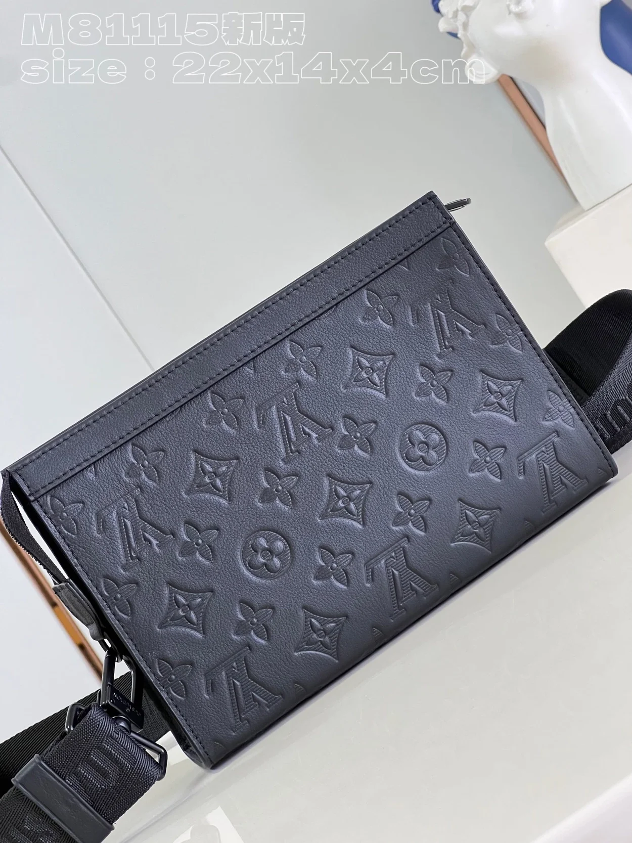 루이비통 가스통 웨어러블 월릿 M81115