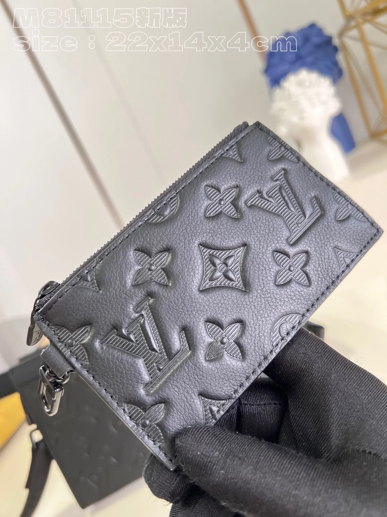 루이비통 가스통 웨어러블 월릿 M81115