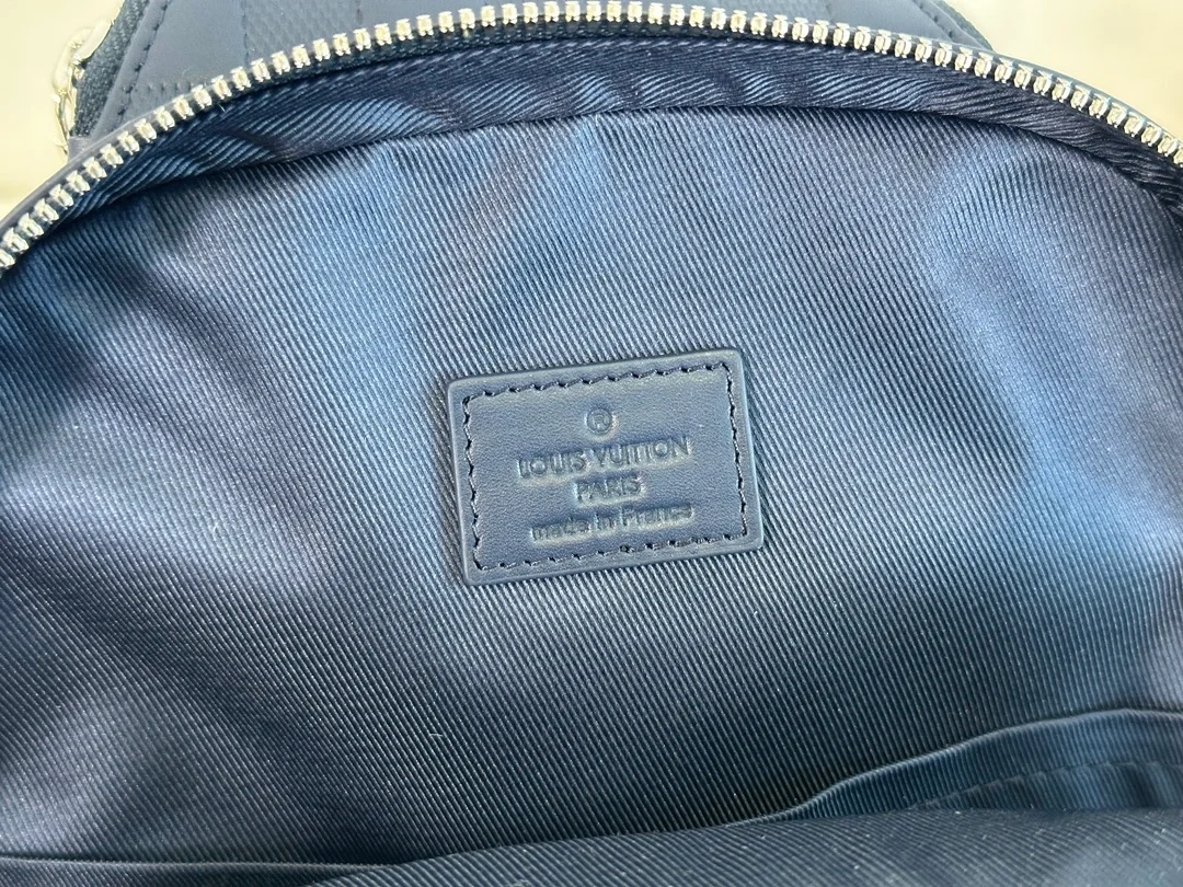 루이비통 아베누 다미에 인피니 슬링백 N40439