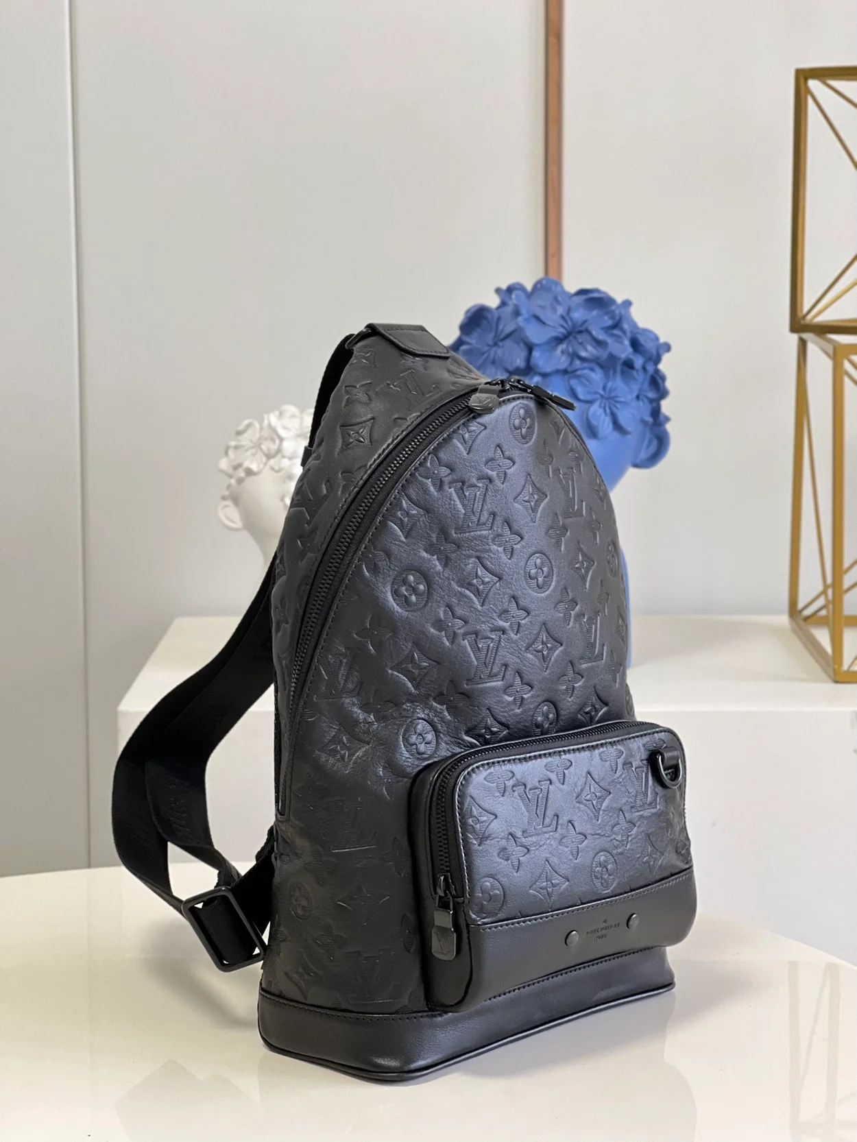 루이비통 레이서 슬링백 M46107