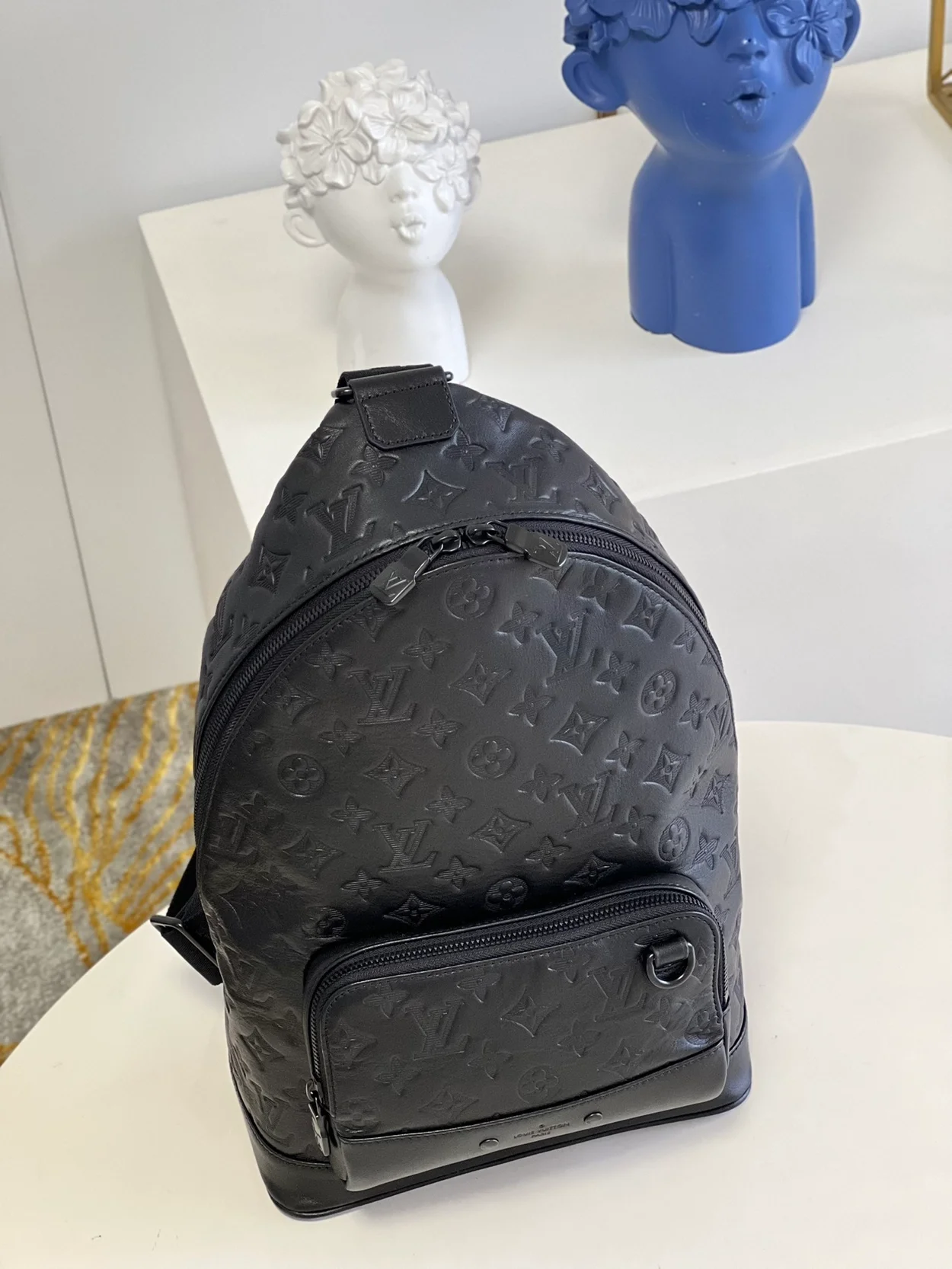 루이비통 레이서 슬링백 M46107