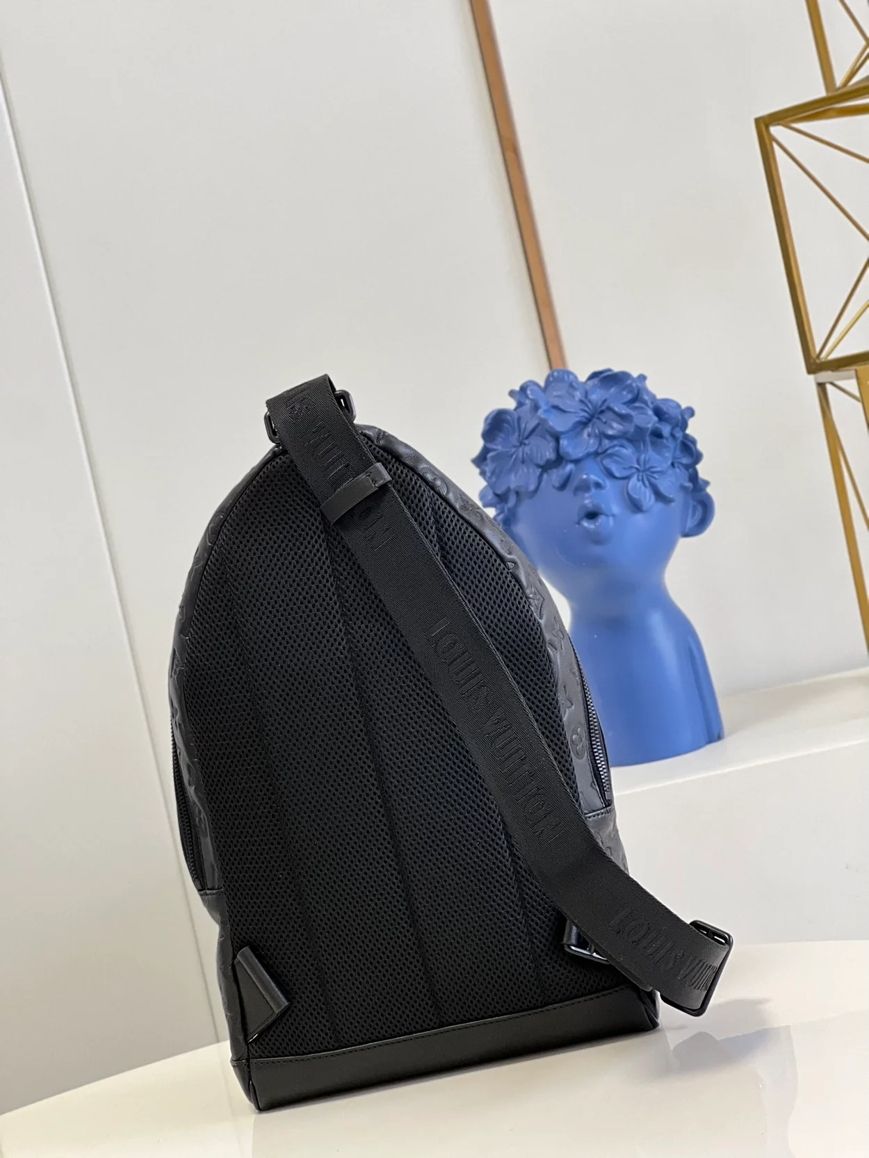 루이비통 레이서 슬링백 M46107