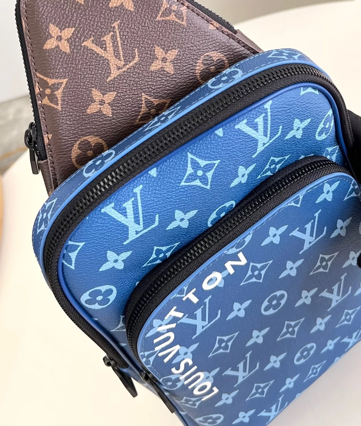 루이비통 에비뉴 슬링백 NM M23782