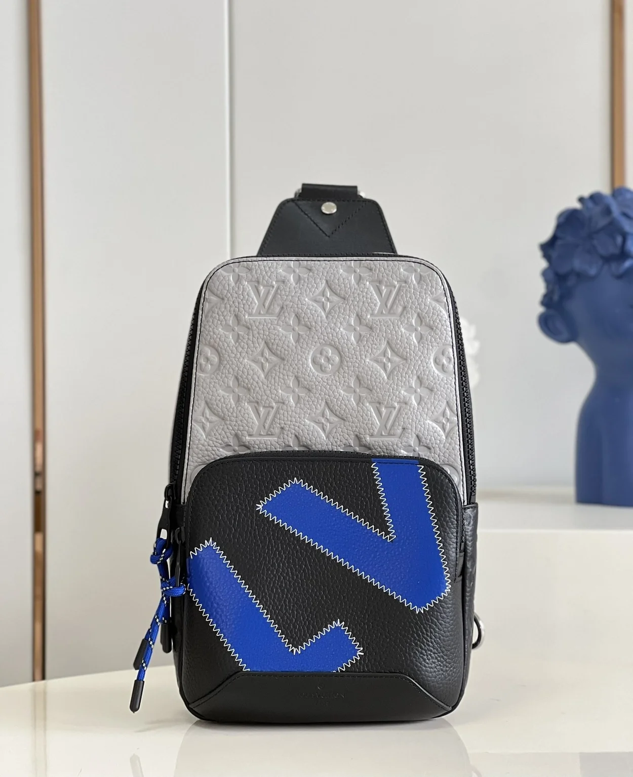 루이비통 아베누 슬링 백 M59926