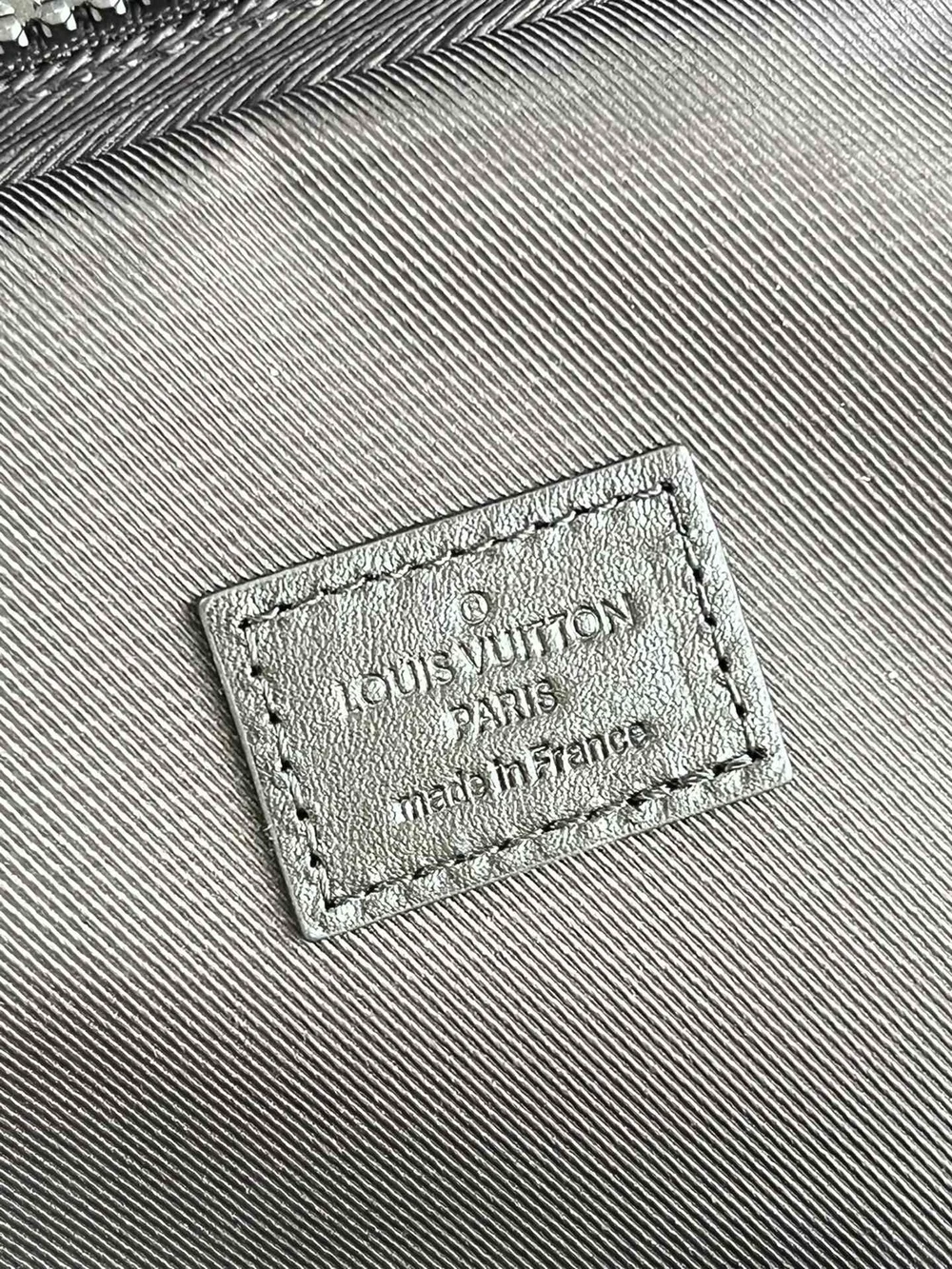 루이비통 아베누 슬링 백 M59926