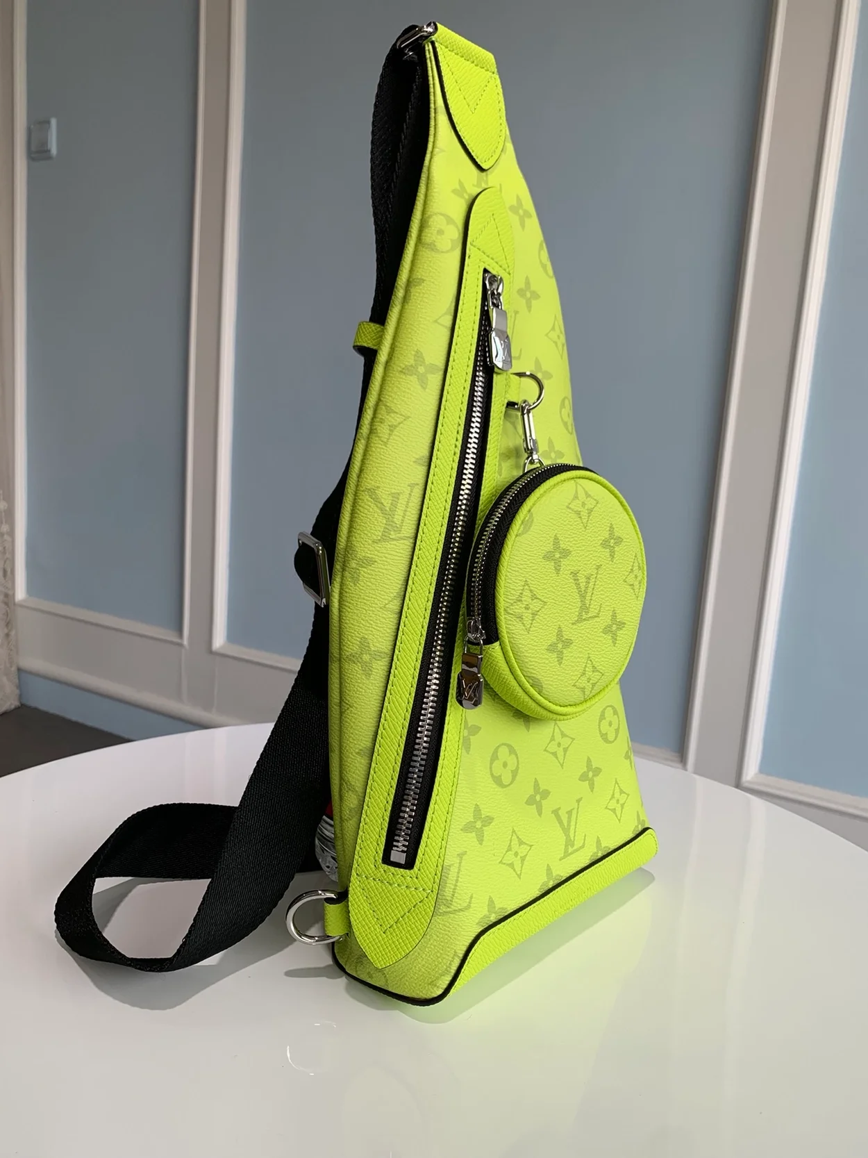 루이비통 듀오 슬링백 M30945