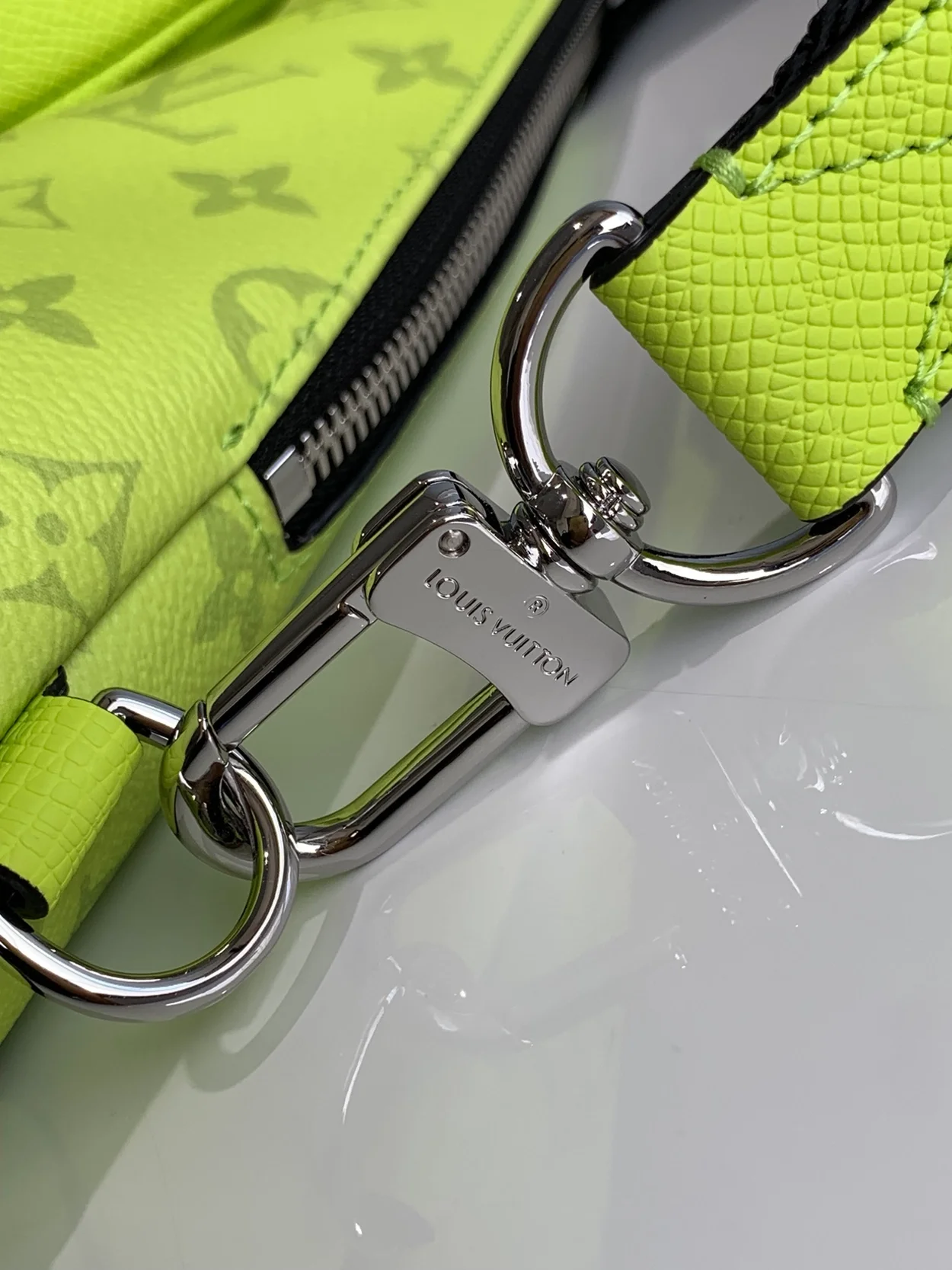 루이비통 듀오 슬링백 M30945