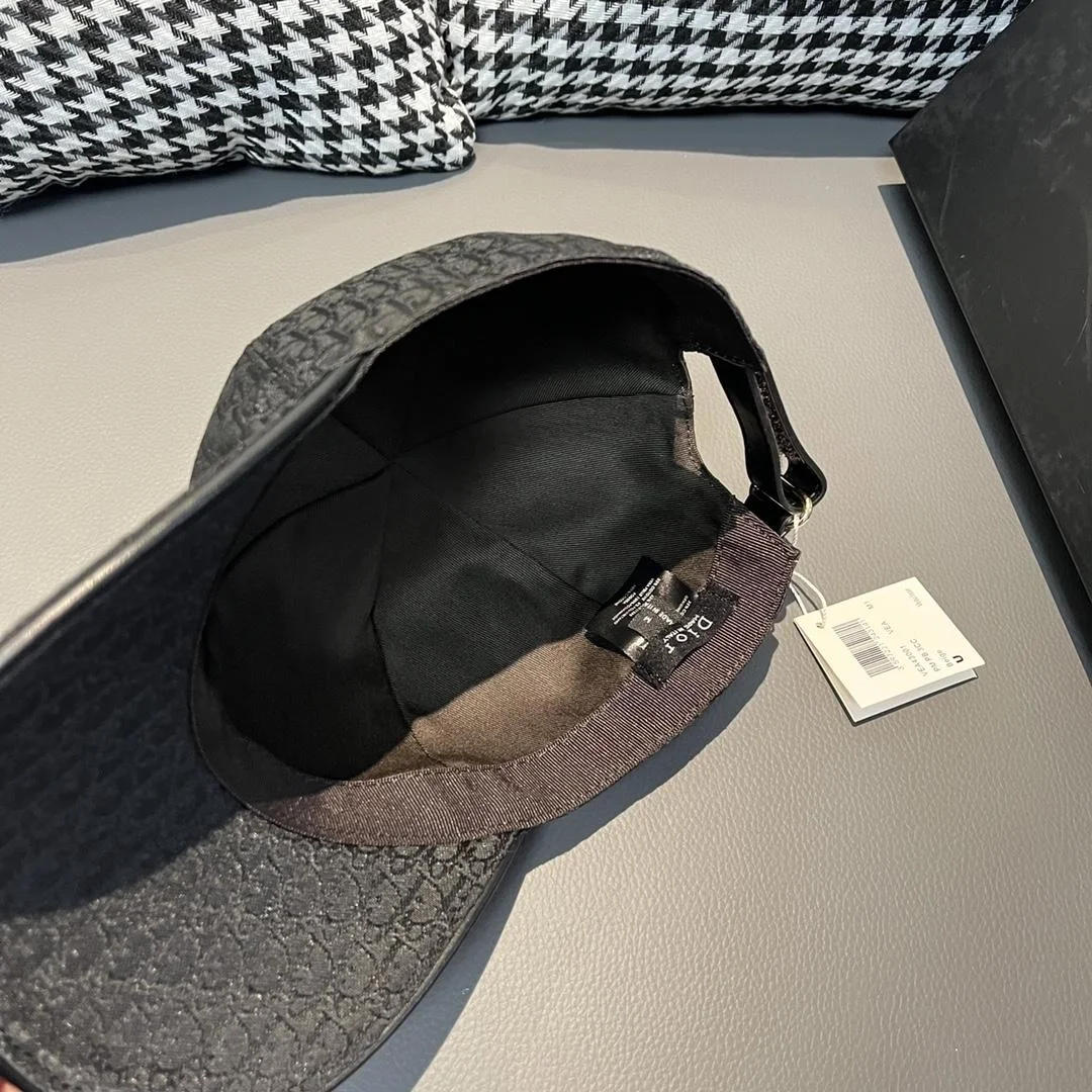 디올 모노그램 블랙 베이스볼 캡