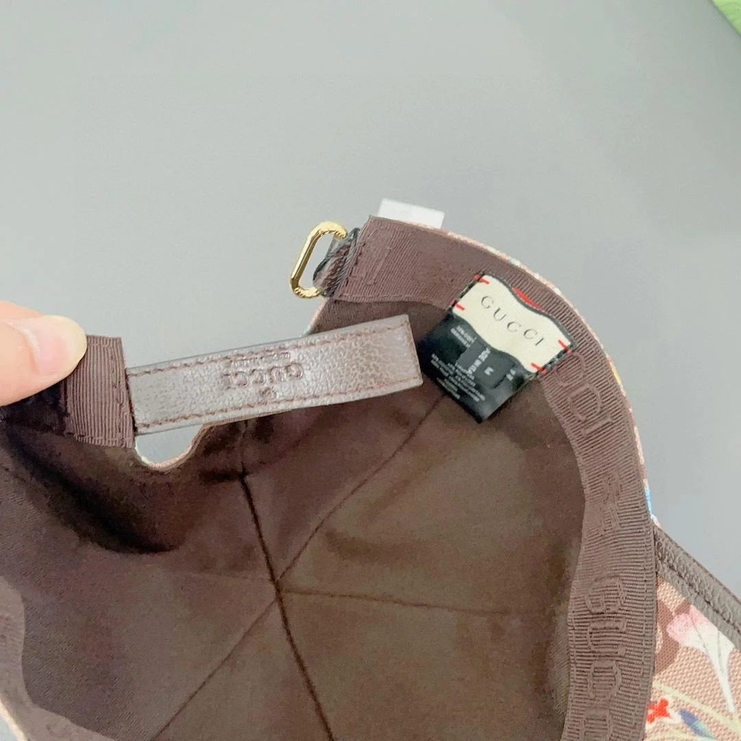 구찌 GG 풀로럴 베이스볼 캡