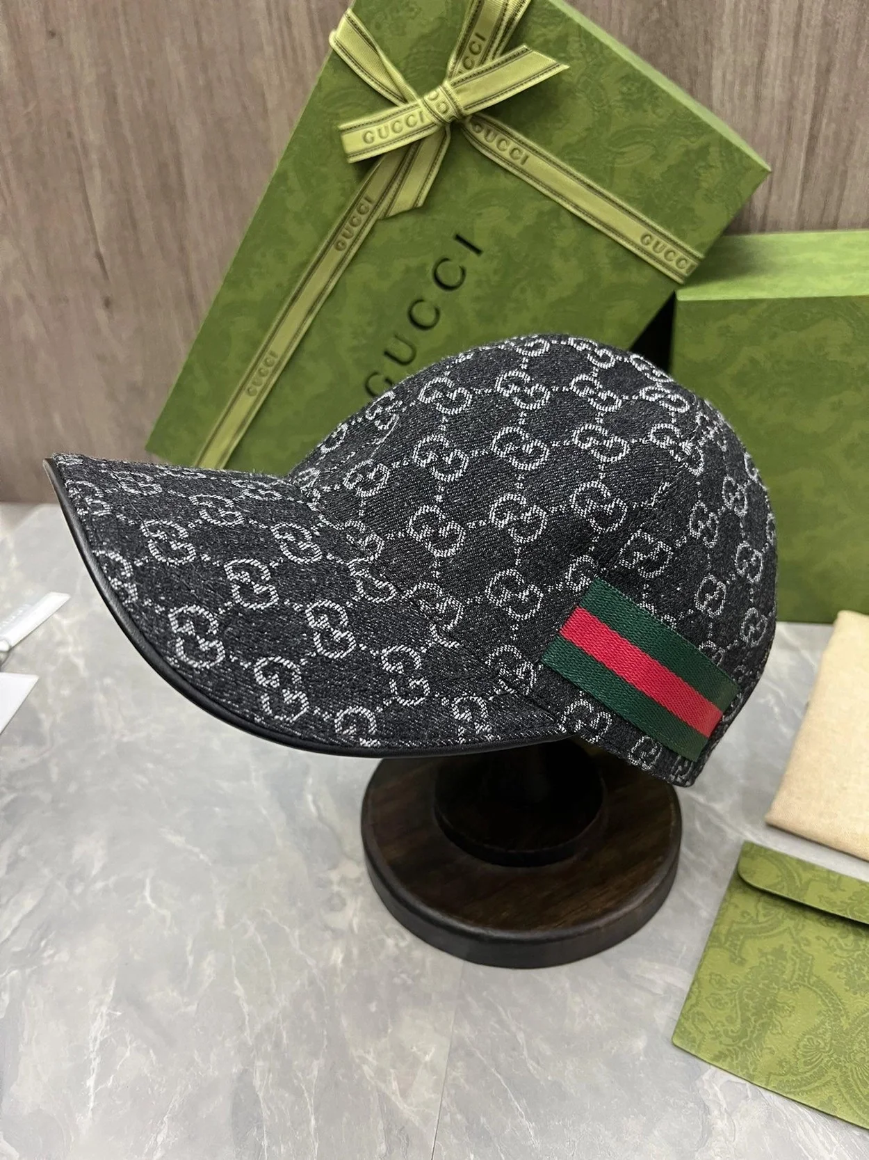 구찌 GG 자카드 웨빙 블랙 코튼 베이스볼 캡