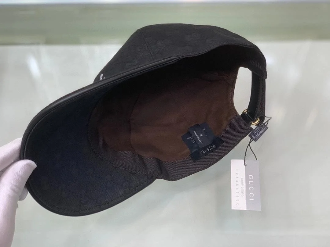 구찌 GG 자카드 로고 블랙 베이스볼 캡