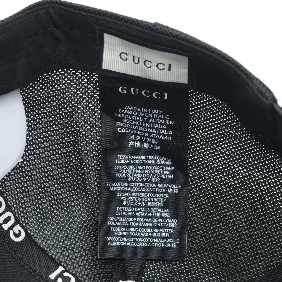 구찌 GG 엠보스 야구 모자