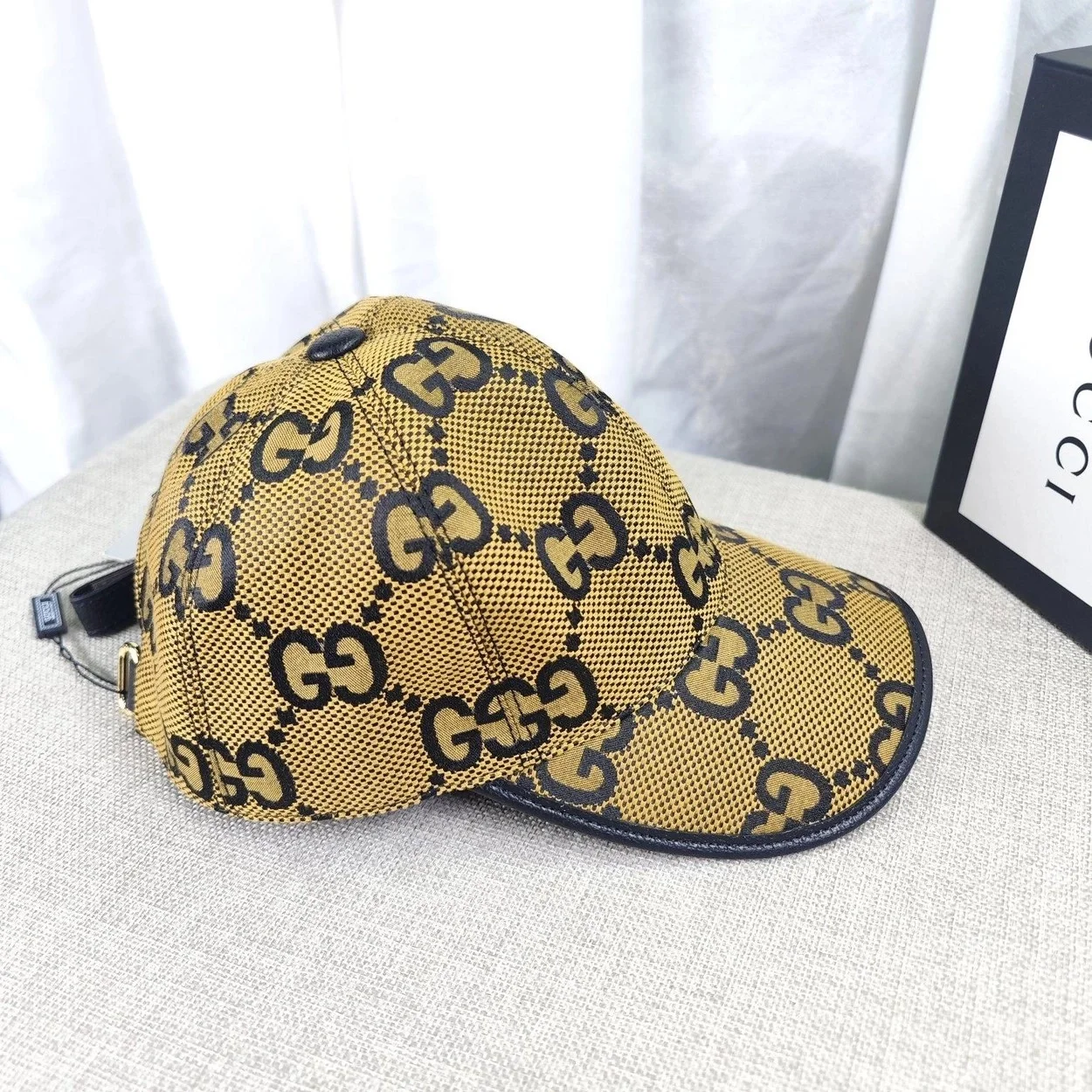 구찌 GG 슈프림 베이지 코튼 베이스볼 캡