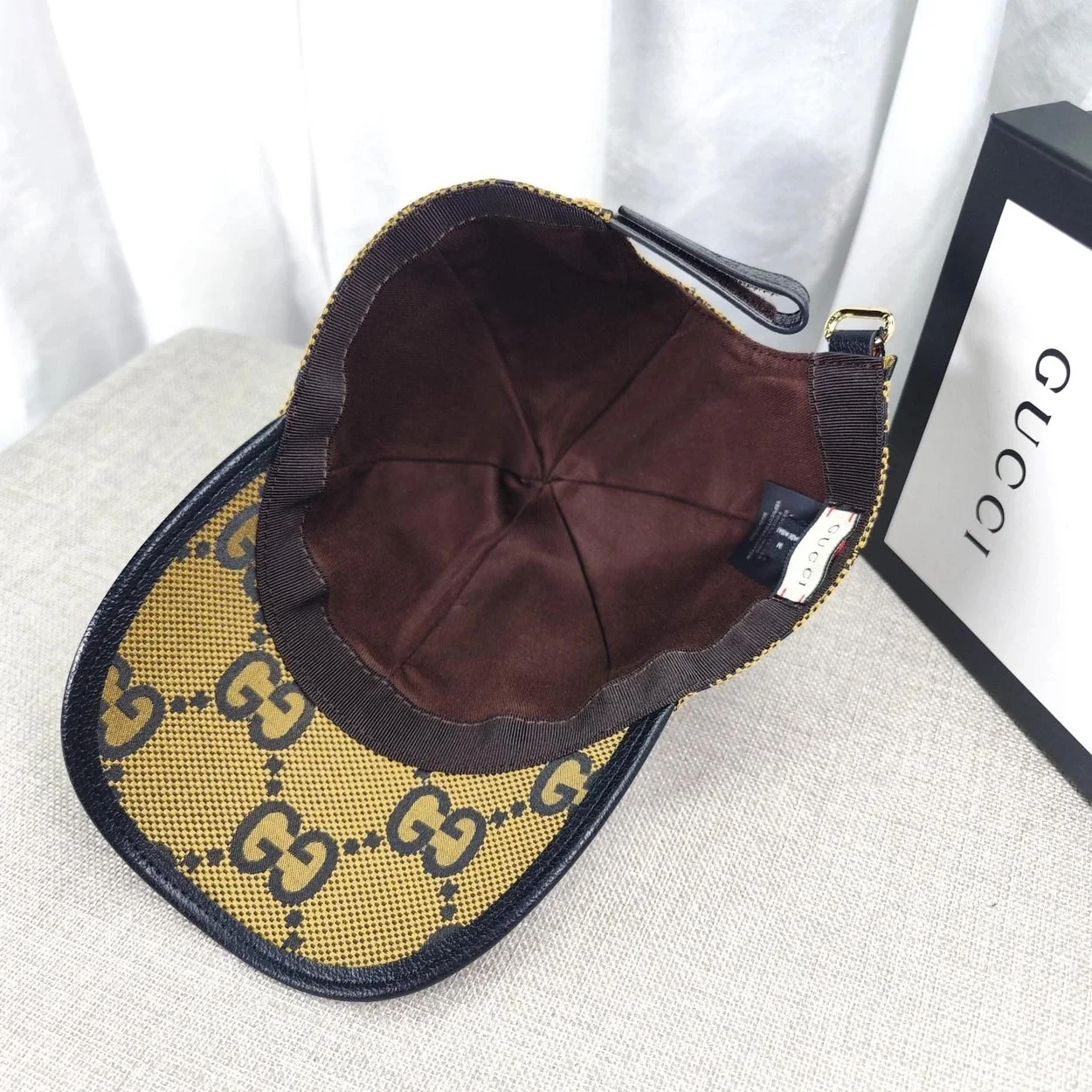 구찌 GG 슈프림 베이지 코튼 베이스볼 캡