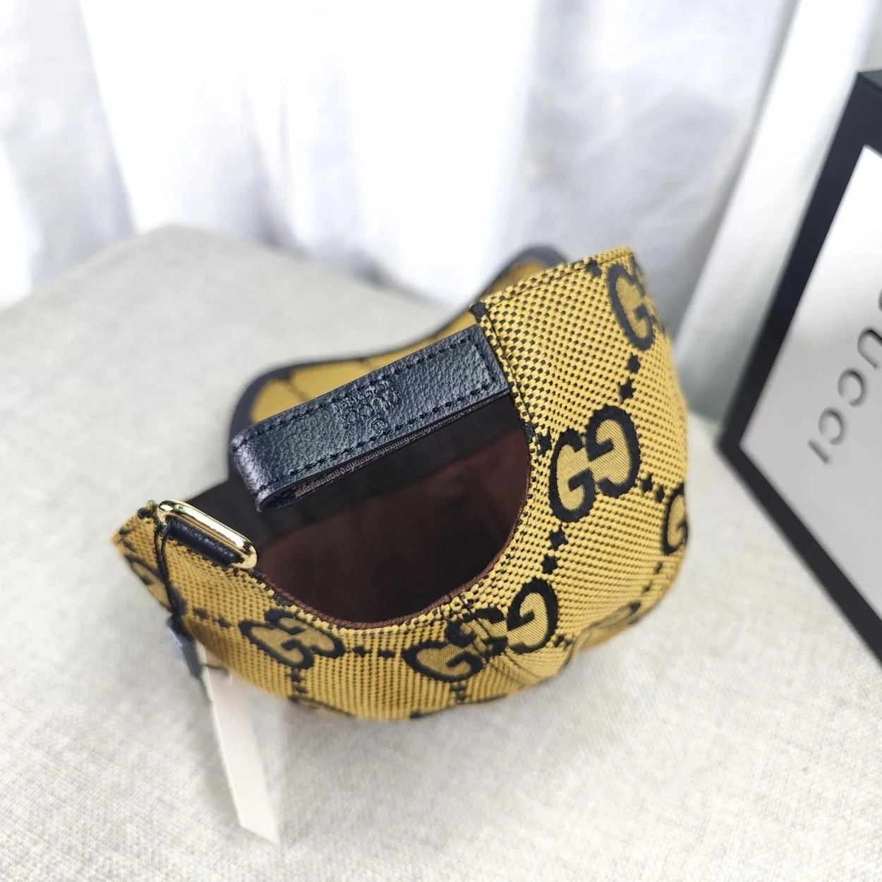 구찌 GG 슈프림 베이지 코튼 베이스볼 캡