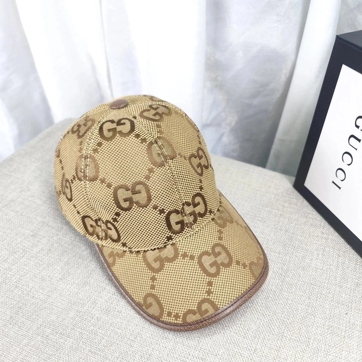 구찌 GG 슈프림 내추럴 코튼 베이스볼 캡