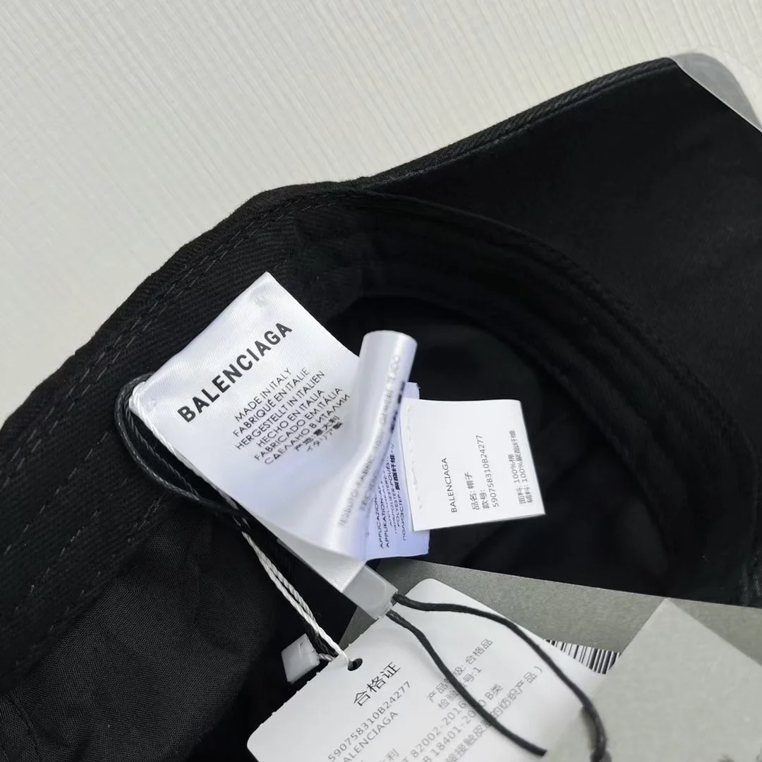 발렌시아가 플레이스테이션 로고자수 볼캡