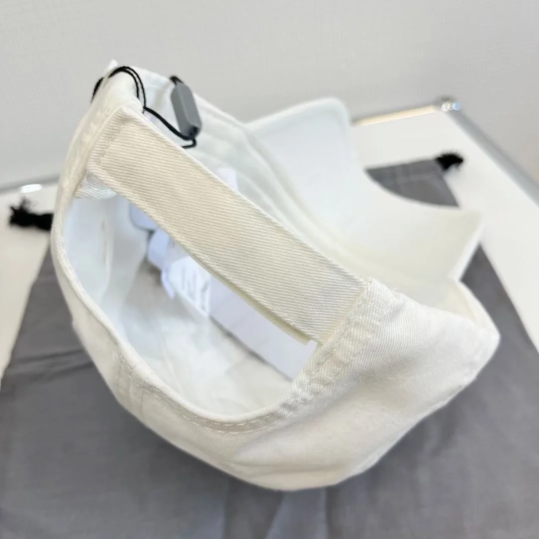 발렌시아가 핸드드론 BB 아이콘 볼캡 화이트