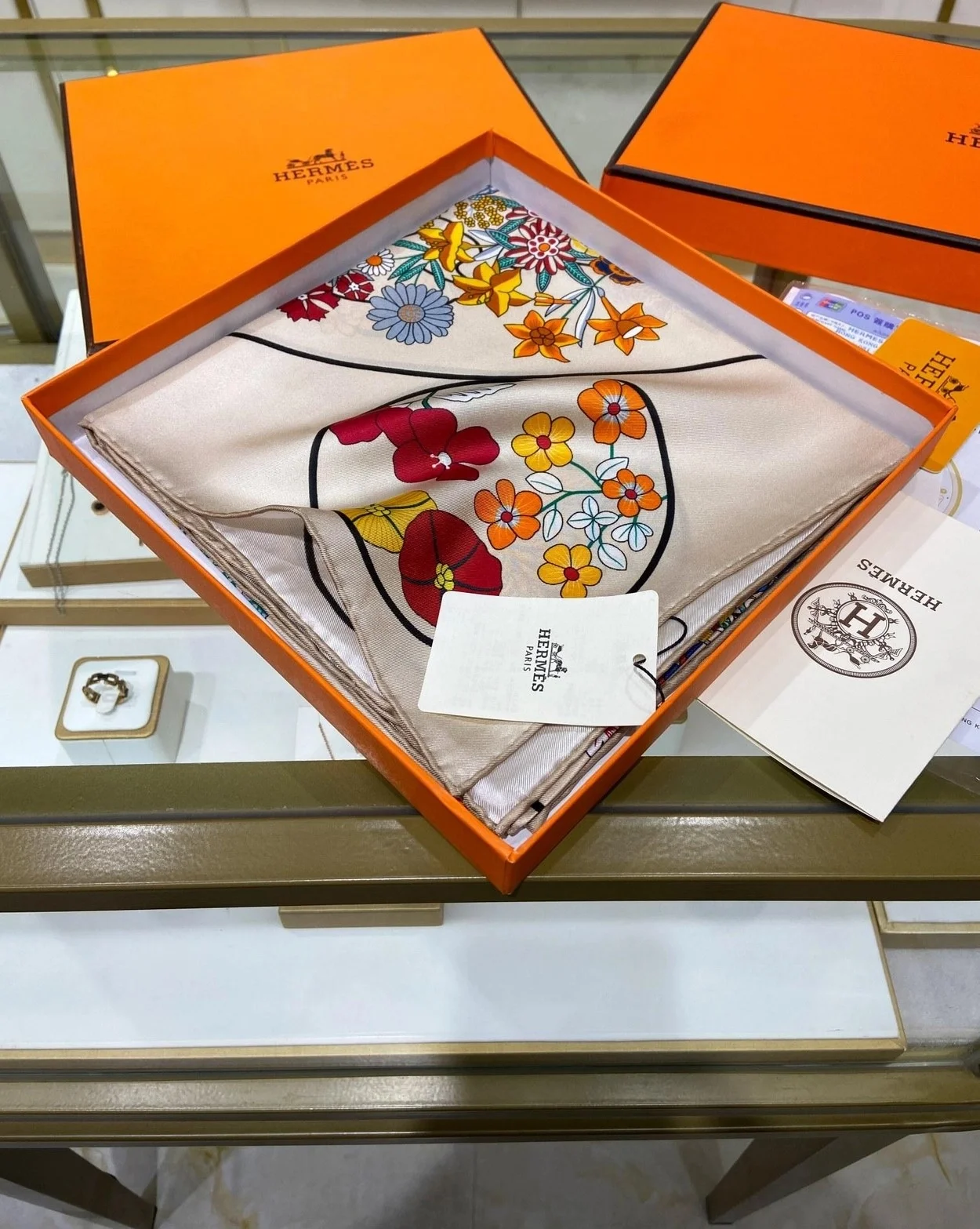 에르메스 플랑플뢰르 90 크림 스카프