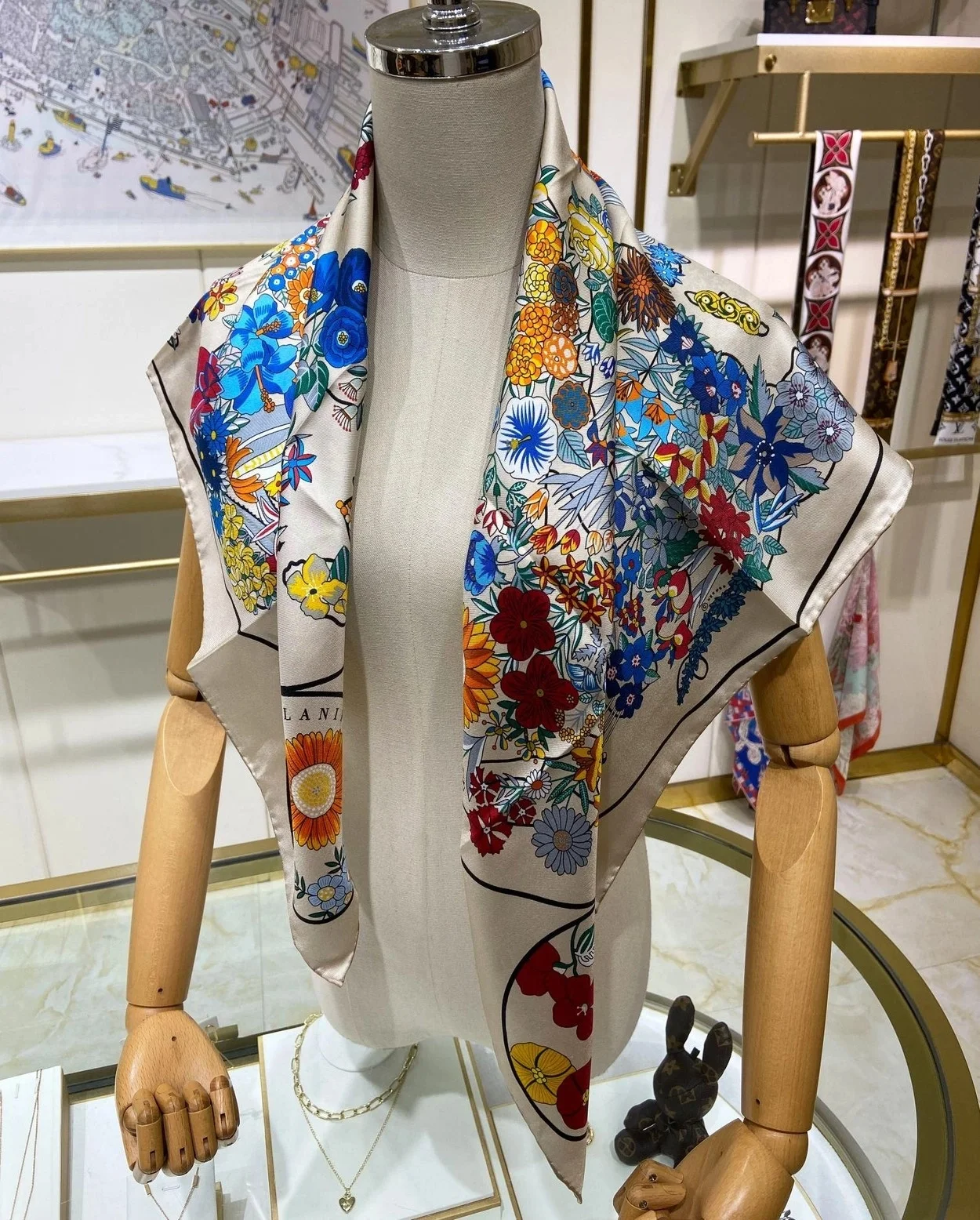 에르메스 플랑플뢰르 90 크림 스카프