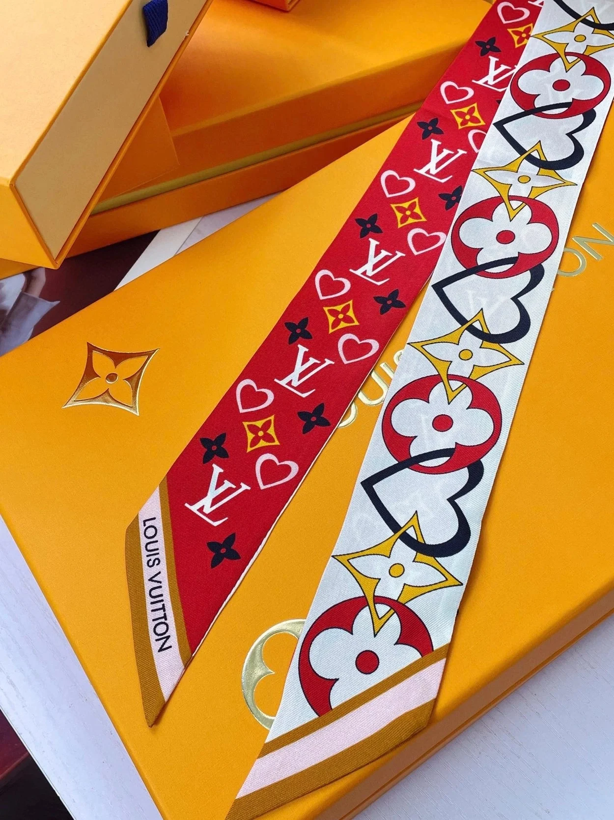 루이비통 비비 마이 트루 방도 스카프 M78117