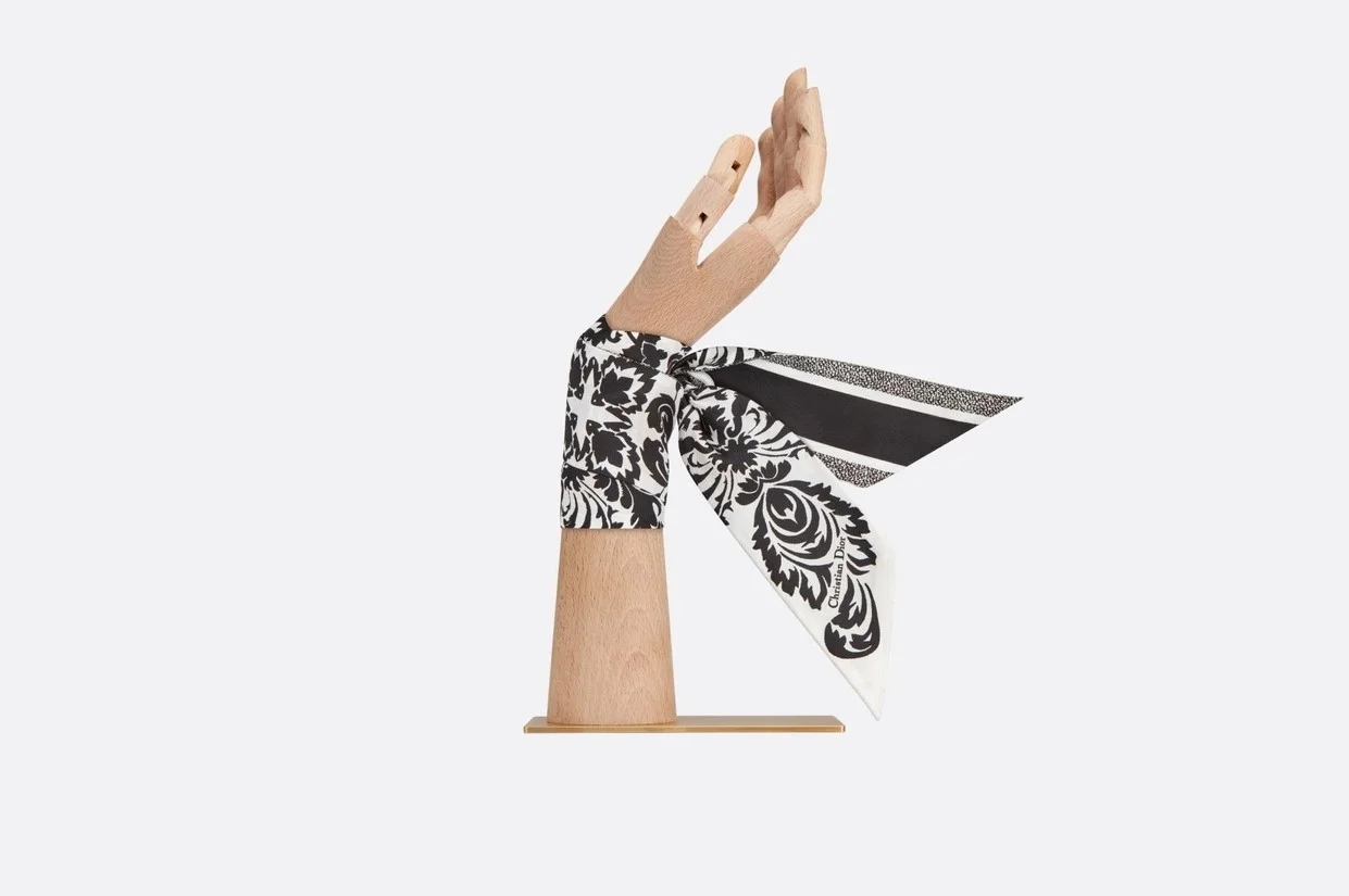 디올 화이트 앤 블랙 실크 트윌 미차 스카프