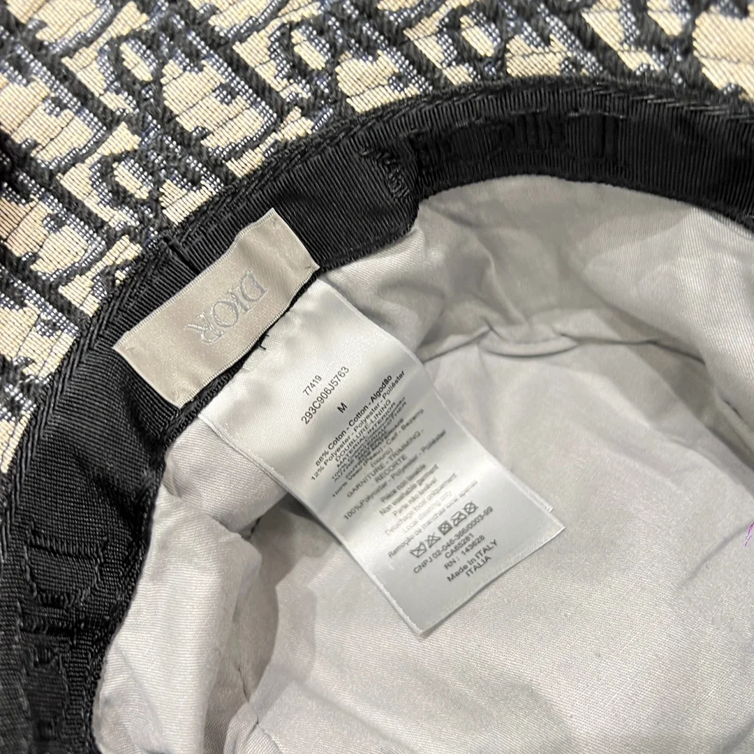 디올 오블리크 버킷햇