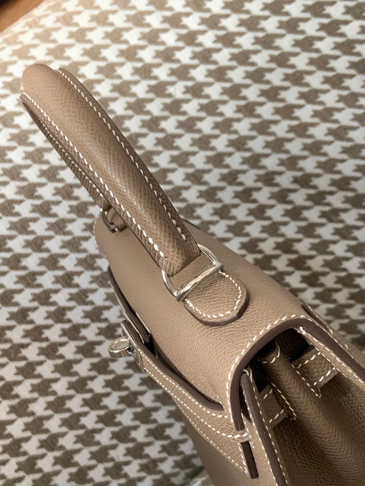 에르메스 켈리 25 셀리에 엘리펀트 그레이 실버 하드웨어 (100% HAND MADE)