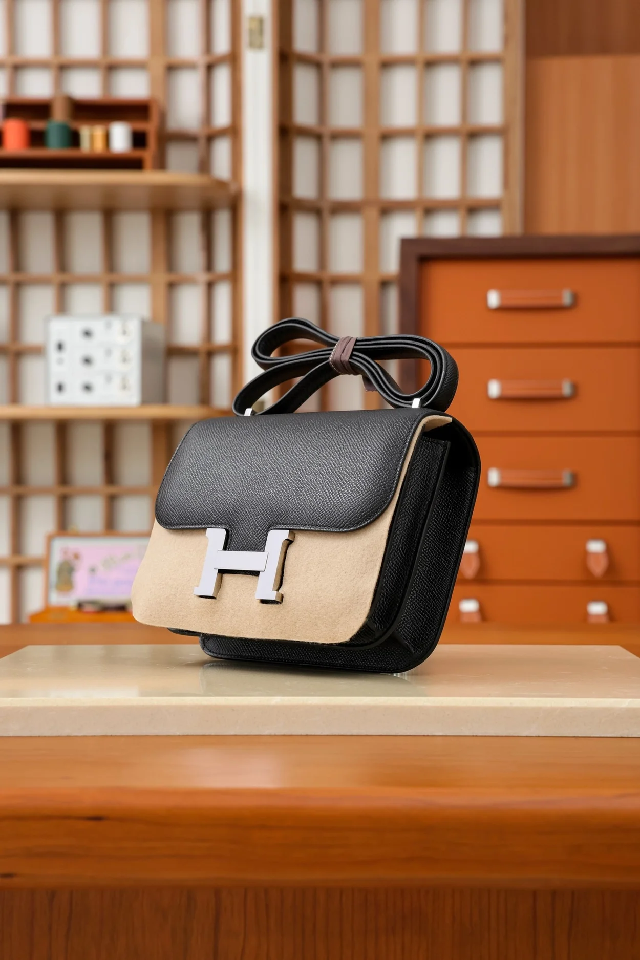 에르메스 콘스탄스 18 블랙 앱송 팔라듐 하드웨어 (100% HAND MADE)