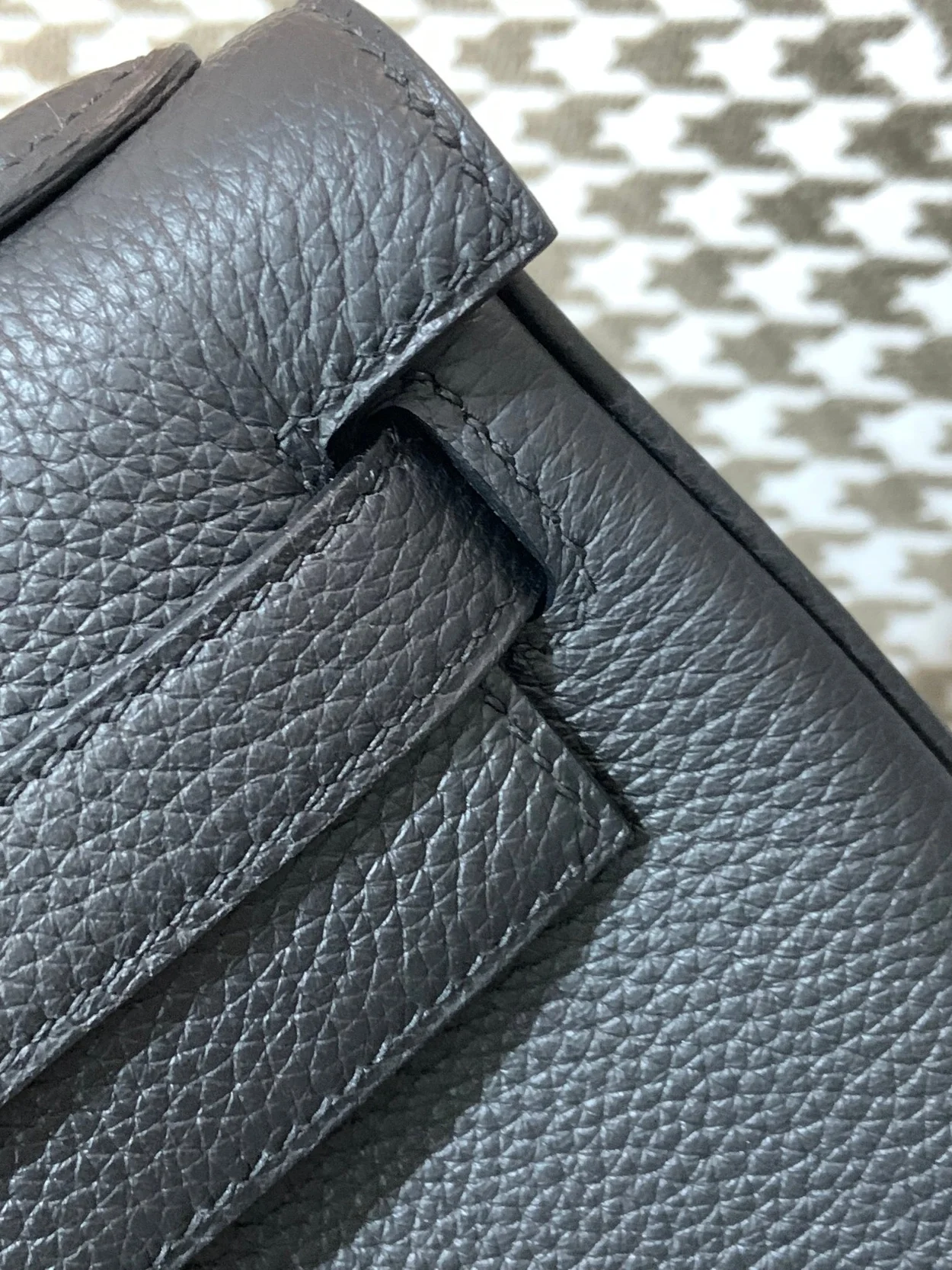 에르메스 켈리 28 르투르네 블랙 골드 하드웨어 (100% HAND MADE)