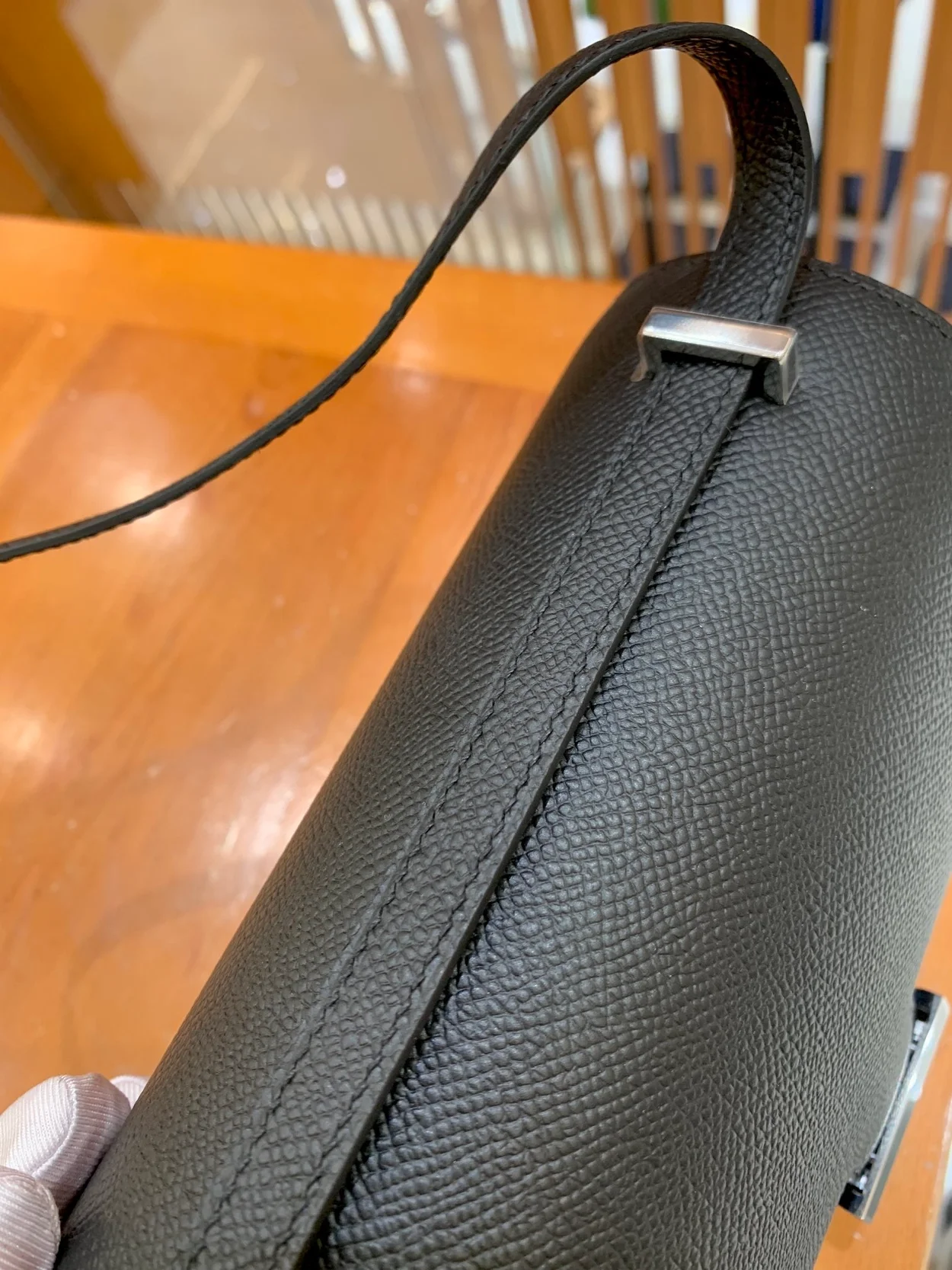 에르메스 콘스탄스 18 블랙 앱송 에나멜 인레이 버클 팔라듐 하드웨어 (100% HAND MADE)