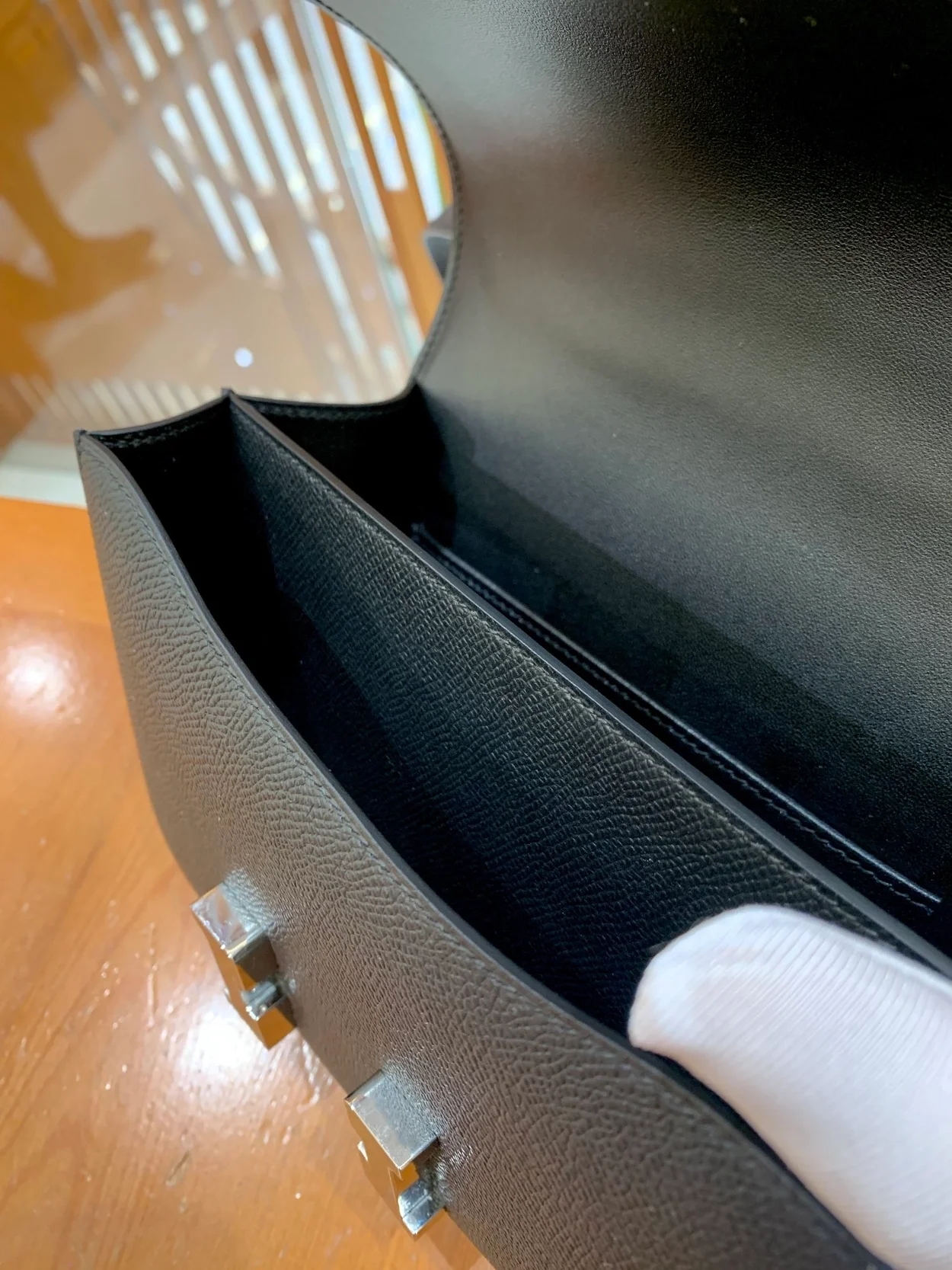 에르메스 콘스탄스 18 블랙 앱송 에나멜 인레이 버클 팔라듐 하드웨어 (100% HAND MADE)