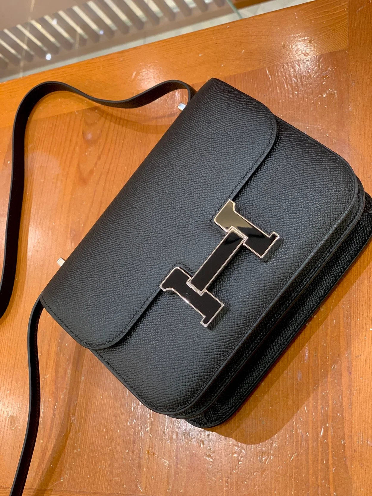 에르메스 콘스탄스 18 블랙 앱송 에나멜 인레이 버클 팔라듐 하드웨어 (100% HAND MADE)