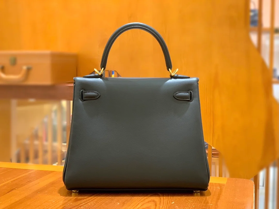 에르메스 켈리 25 르투르네 스위프트 블랙 골드 하드웨어 (100% HAND MADE)